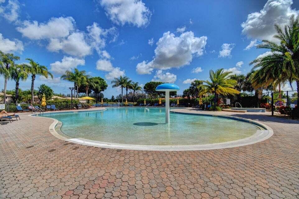 6136 Southard, West Palm Beach FL 33411