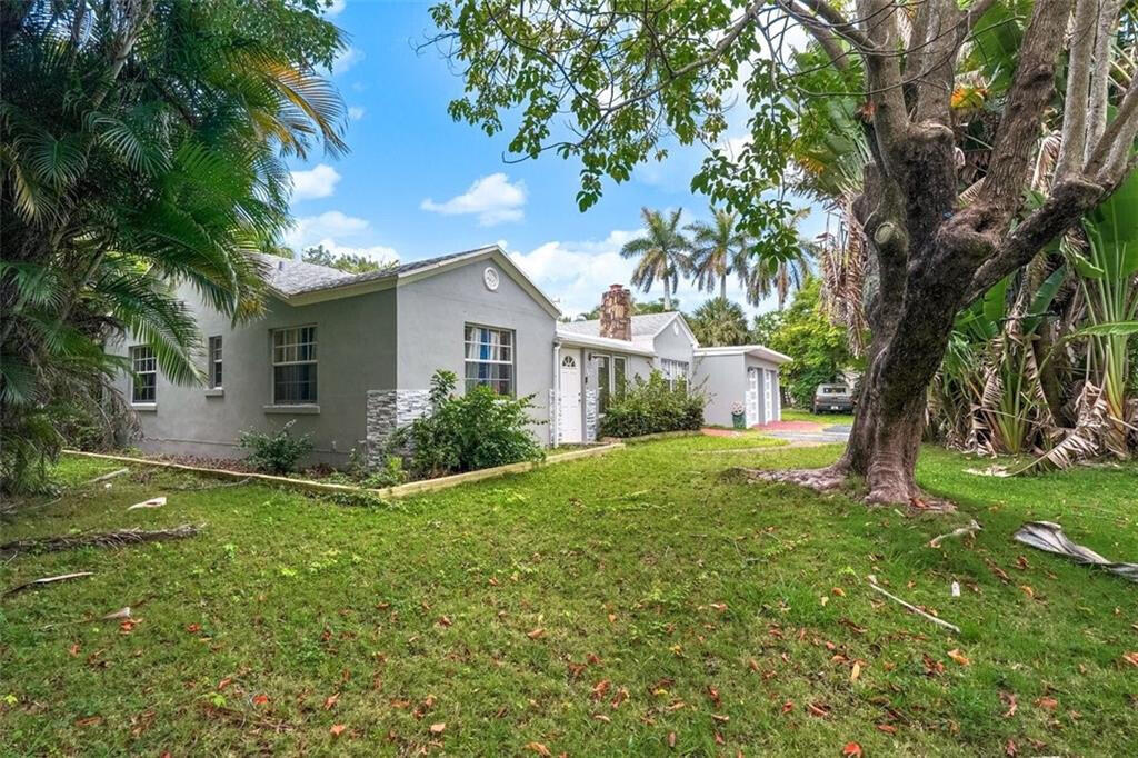 617 LAKESIDE, Boynton Beach FL 33435
