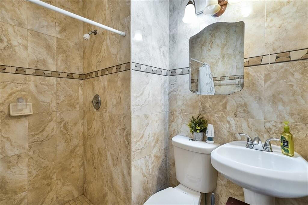 617 LAKESIDE, Boynton Beach FL 33435