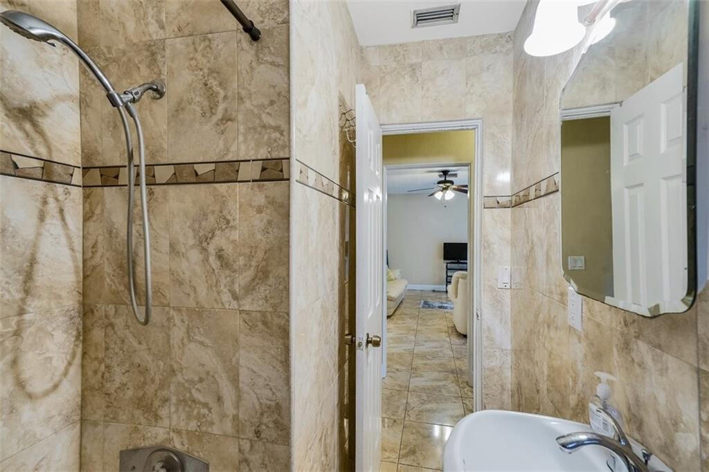 617 LAKESIDE, Boynton Beach FL 33435