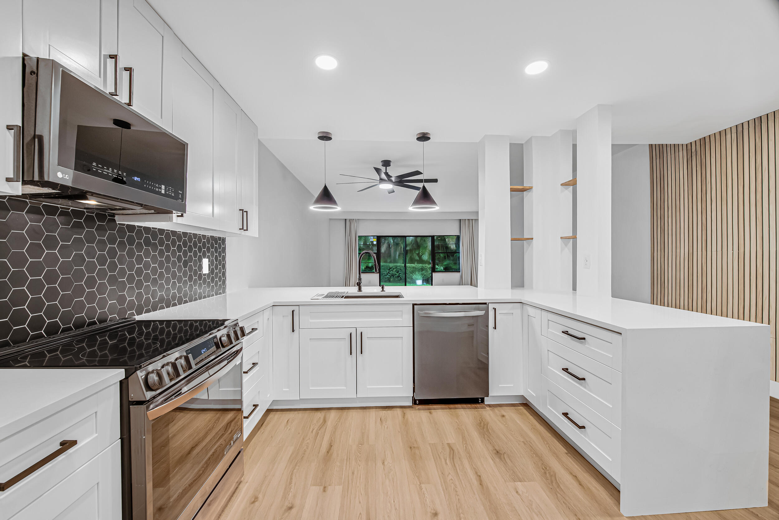 6670 VILLA SONRISA #213, Boca Raton FL 33433