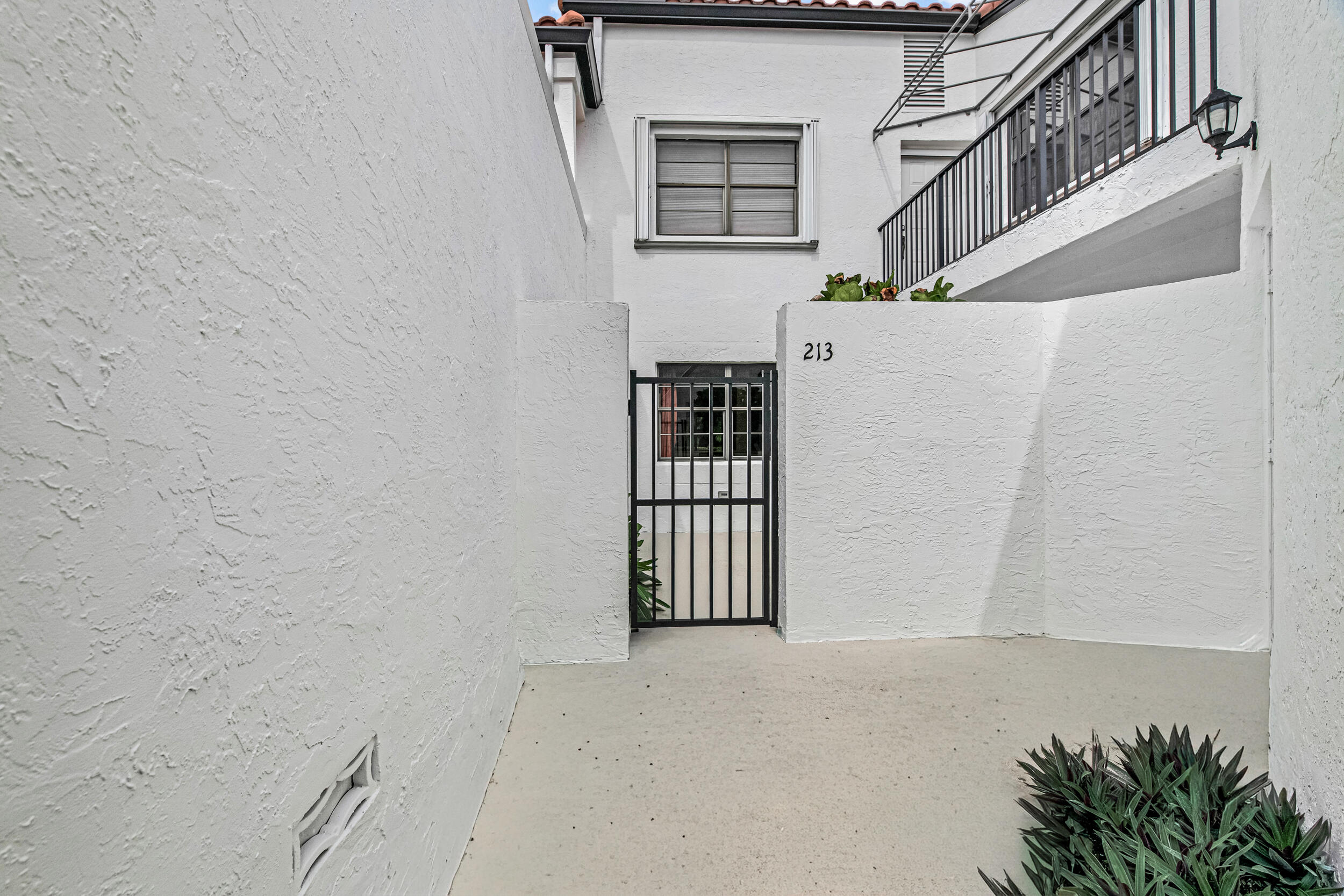 6670 VILLA SONRISA #213, Boca Raton FL 33433
