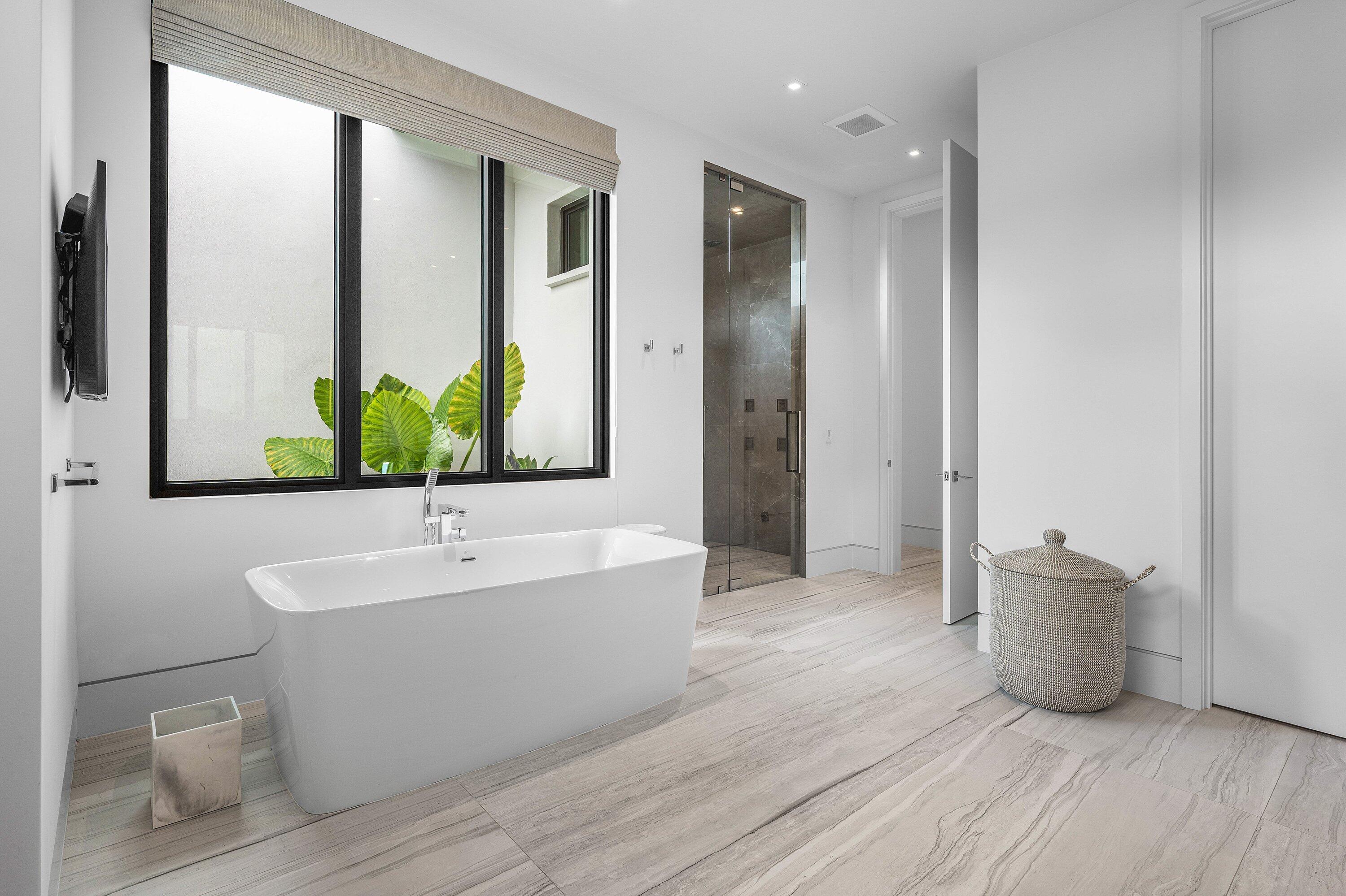 800 Seagate, Delray Beach FL 33483