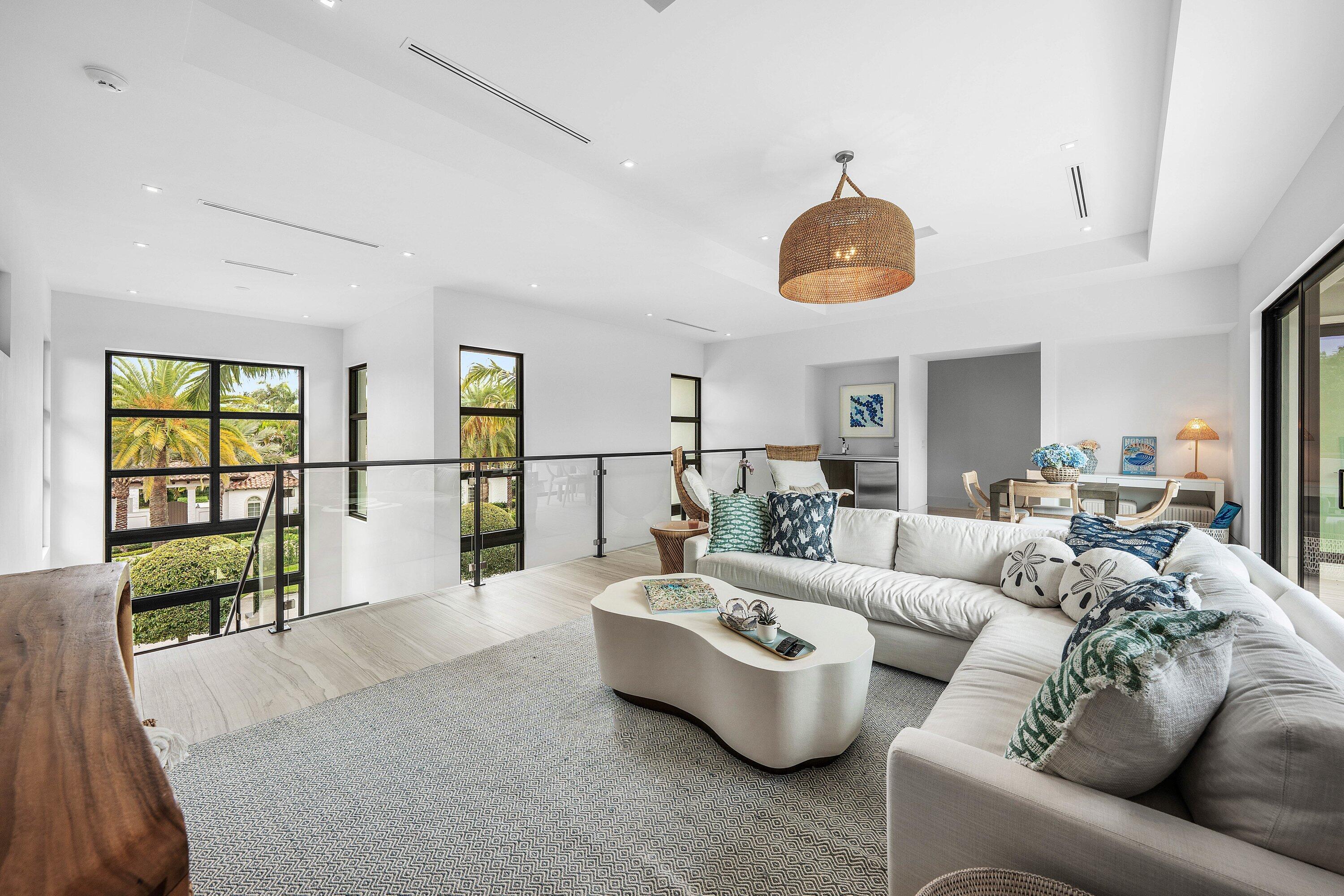 800 Seagate, Delray Beach FL 33483