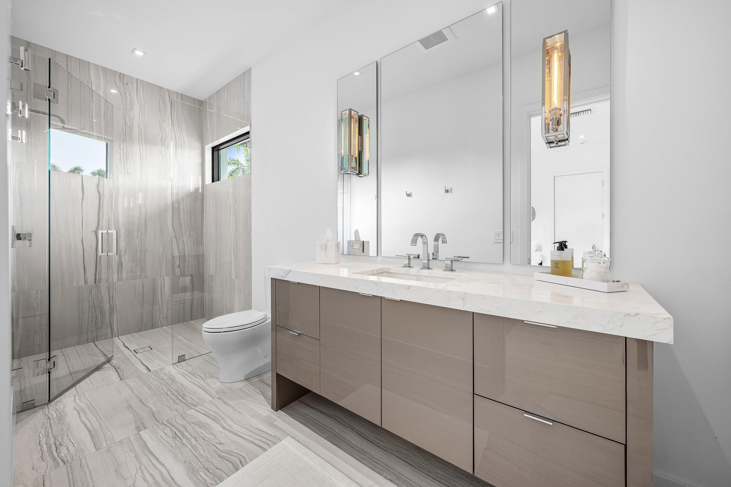 800 Seagate, Delray Beach FL 33483