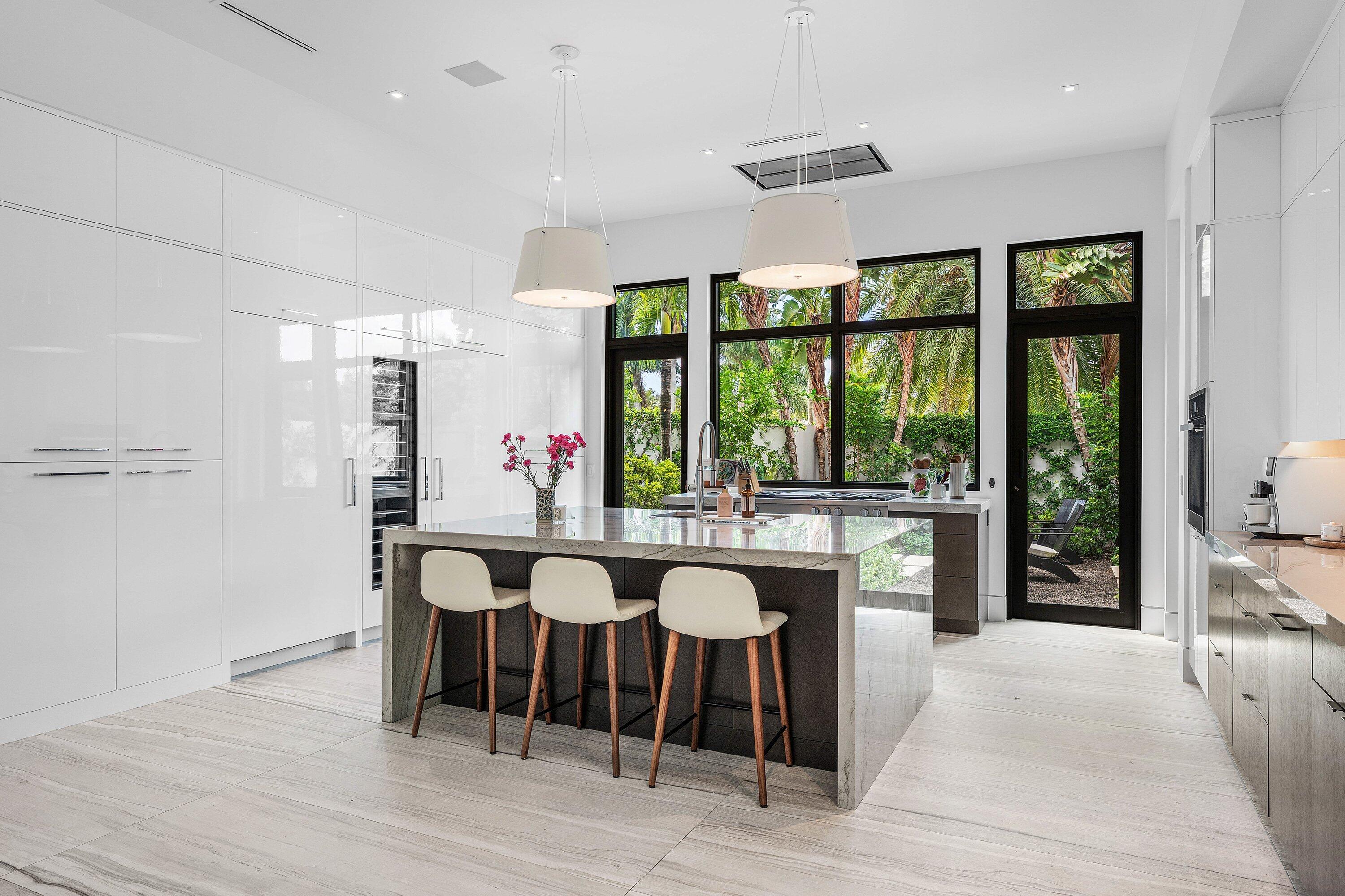 800 Seagate, Delray Beach FL 33483