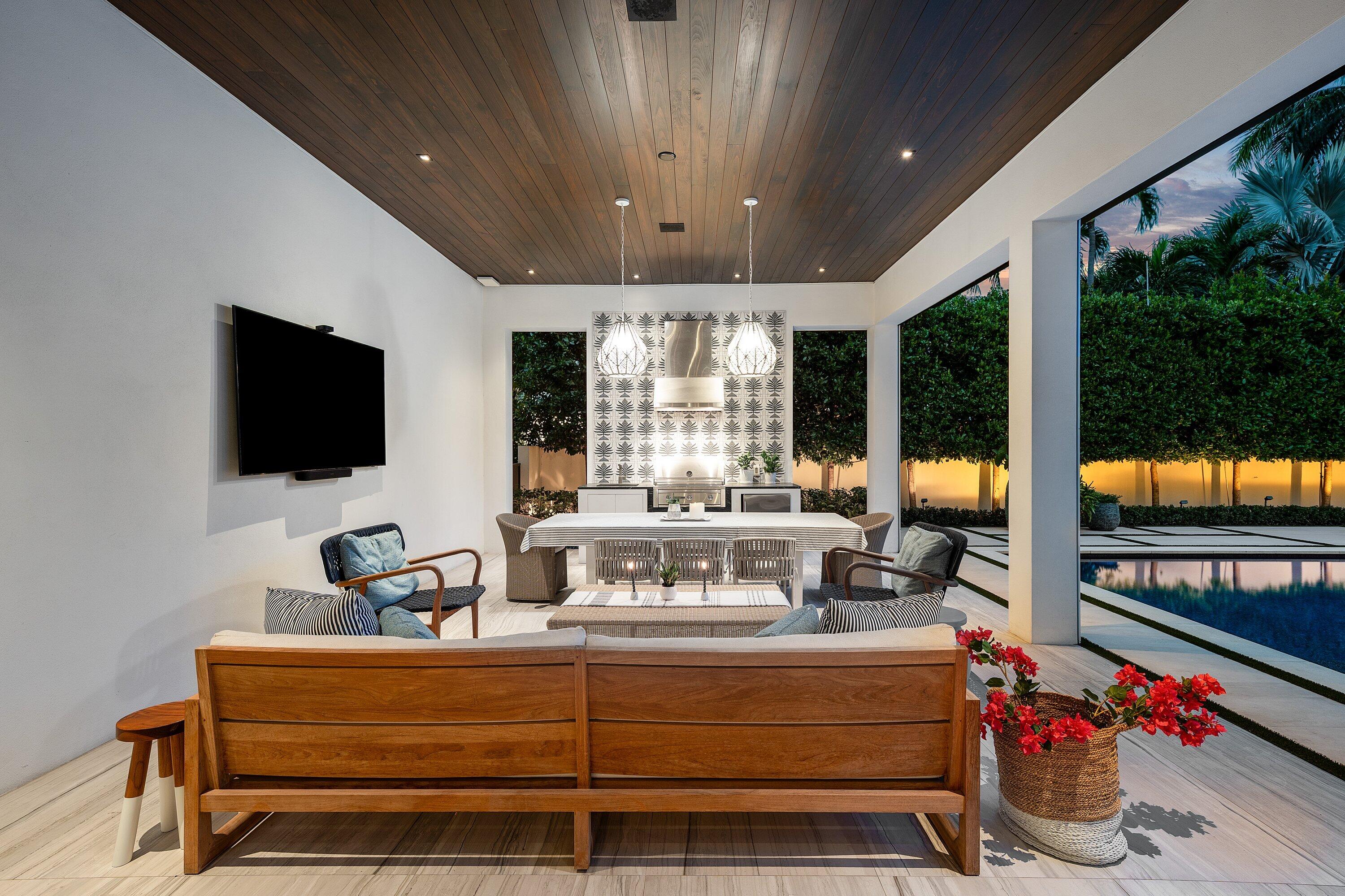 800 Seagate, Delray Beach FL 33483