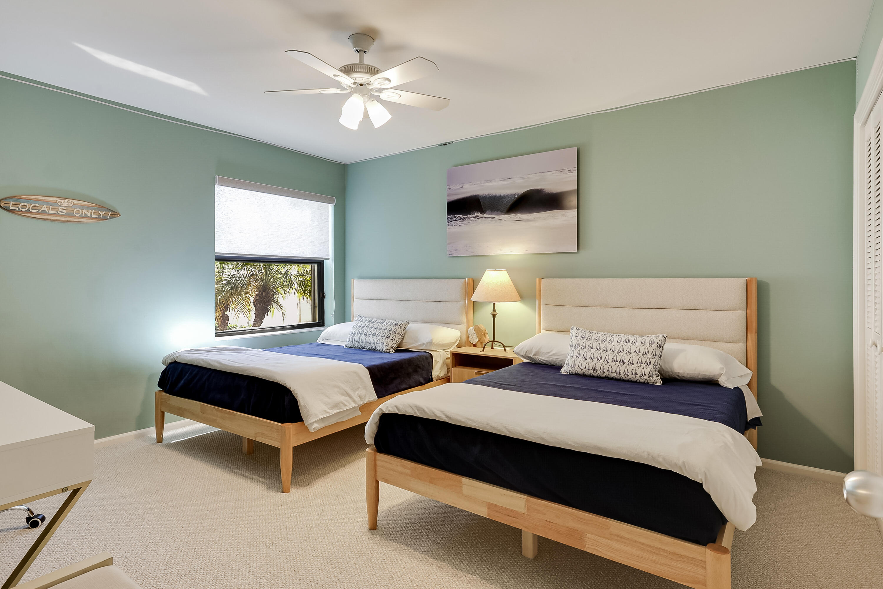 16671 Traders #121, Jupiter FL 33477