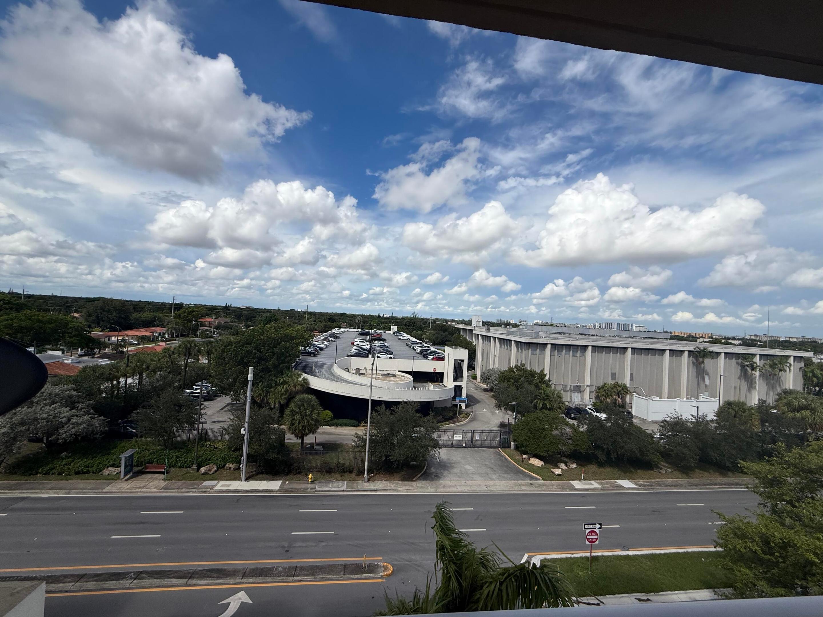 215 SW 42ND #601, Miami FL 33134