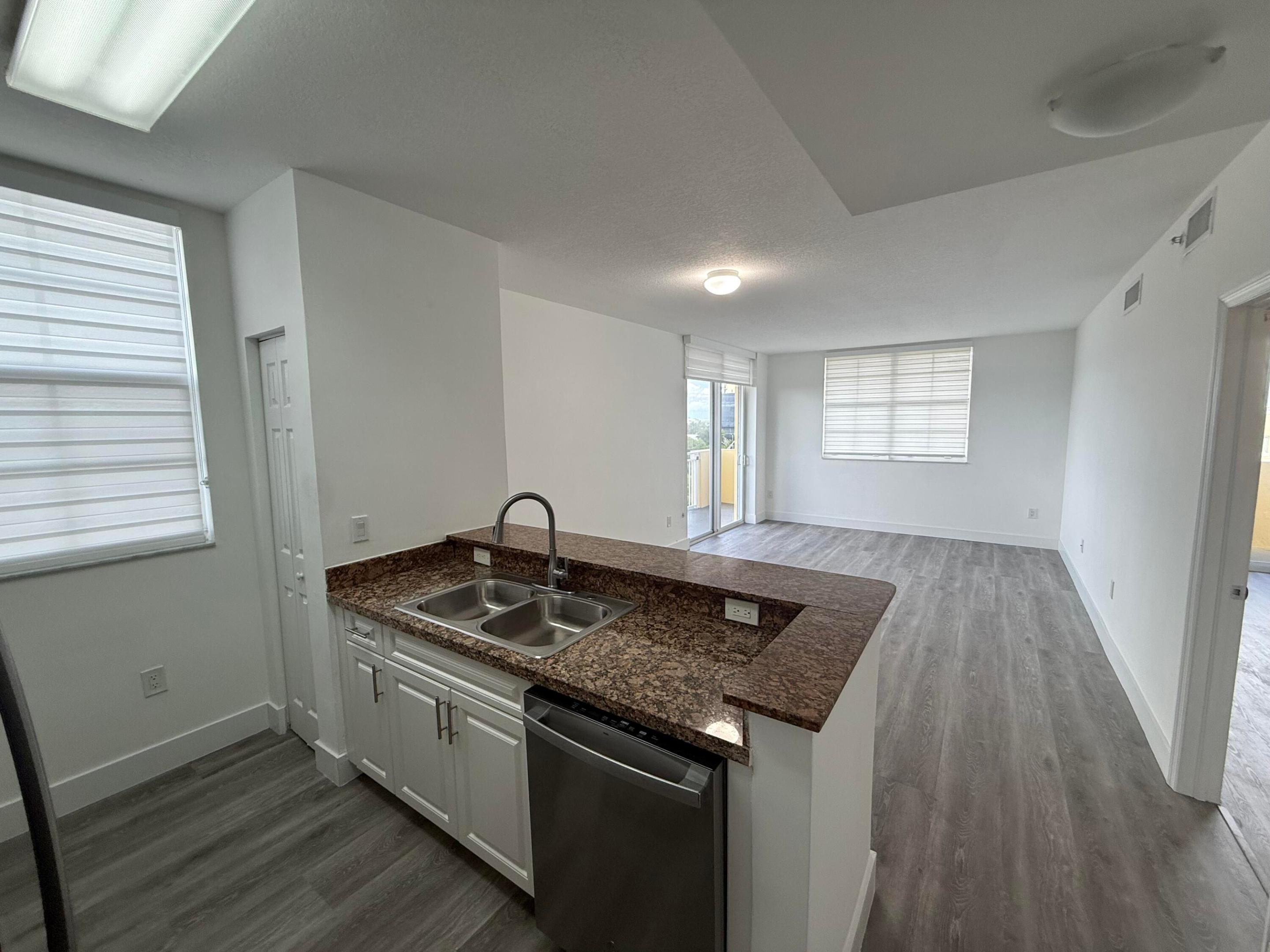 215 SW 42ND #601, Miami FL 33134