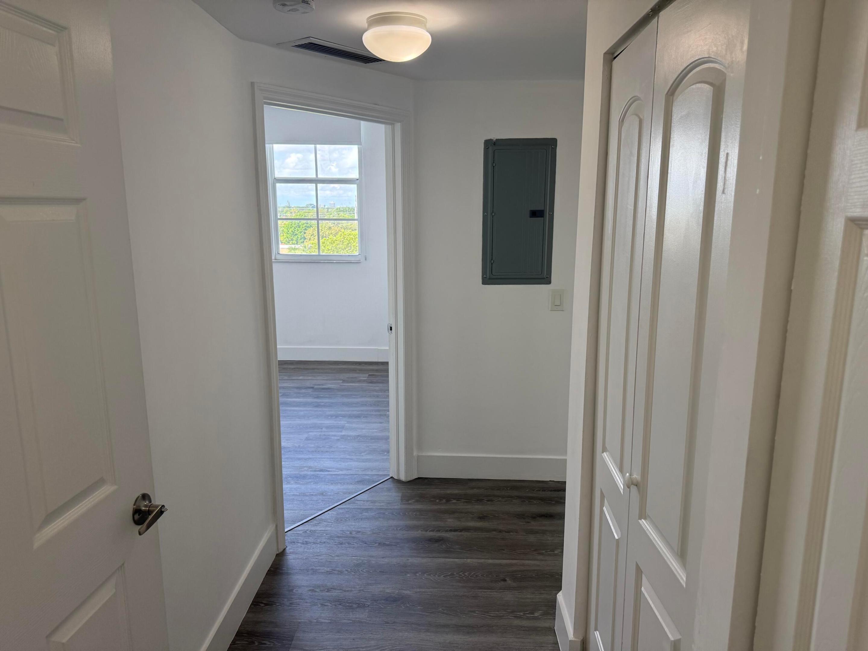 215 SW 42ND #601, Miami FL 33134