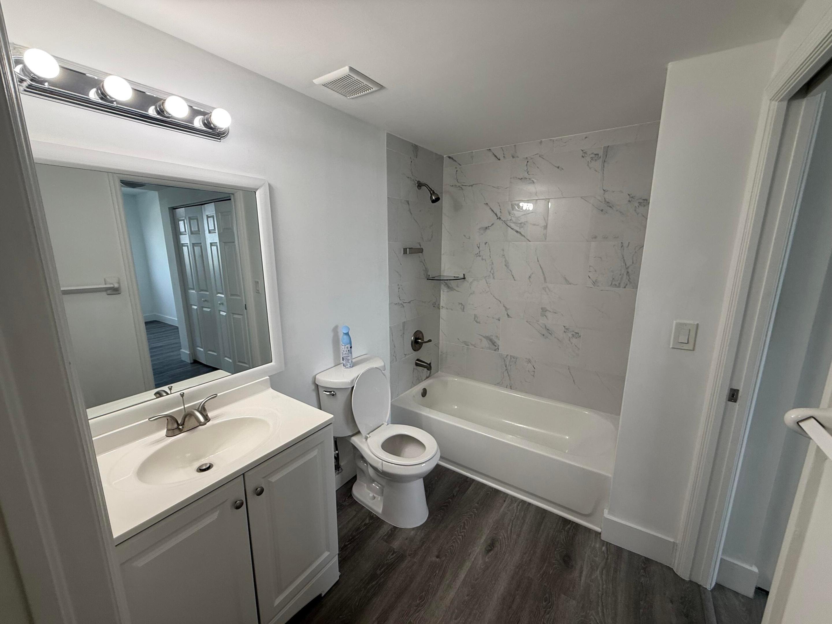 215 SW 42ND #601, Miami FL 33134