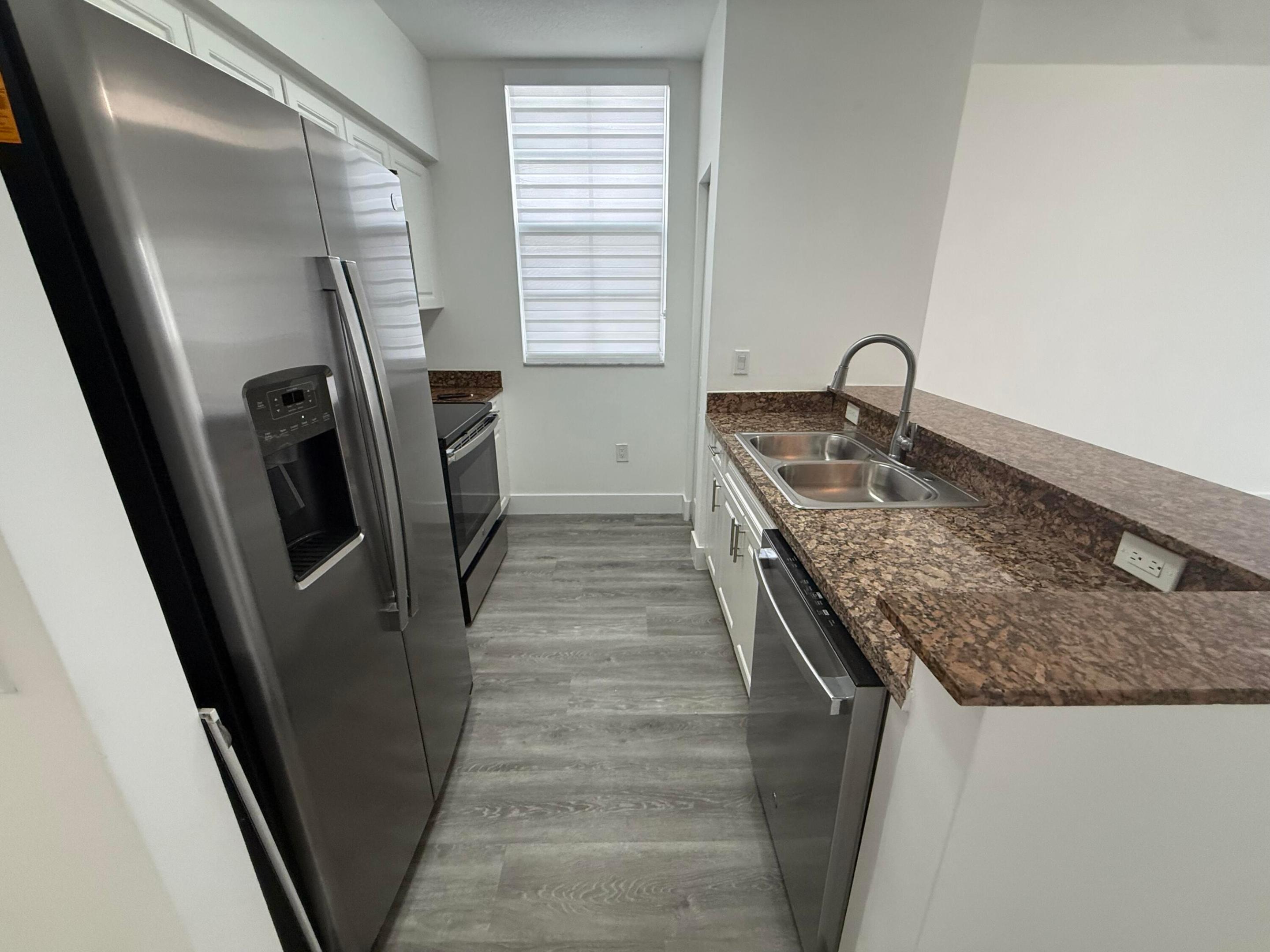 215 SW 42ND #601, Miami FL 33134