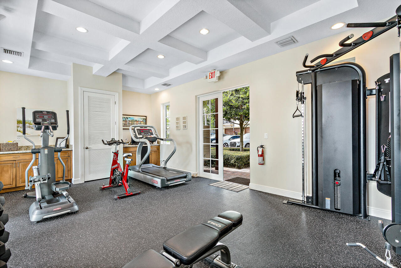 803 ESTANCIA, Boynton Beach FL 33435