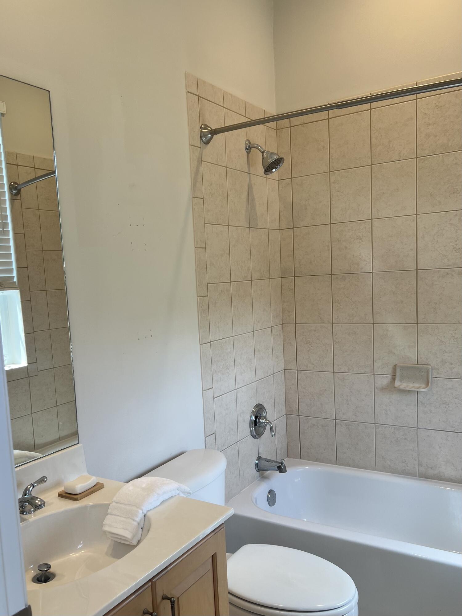 803 ESTANCIA, Boynton Beach FL 33435