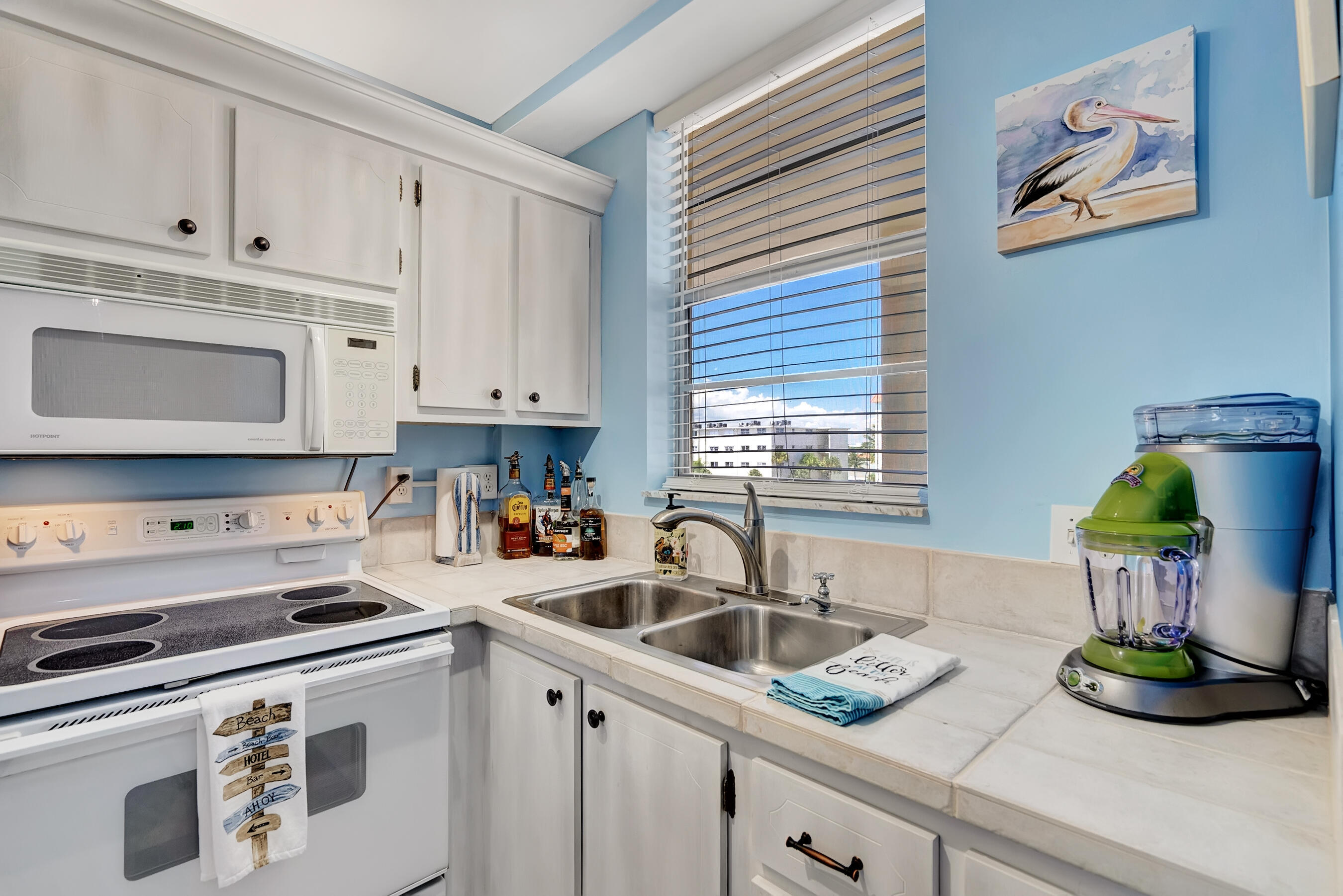 100 Paradise Harbour #408, North Palm Beach FL 33408