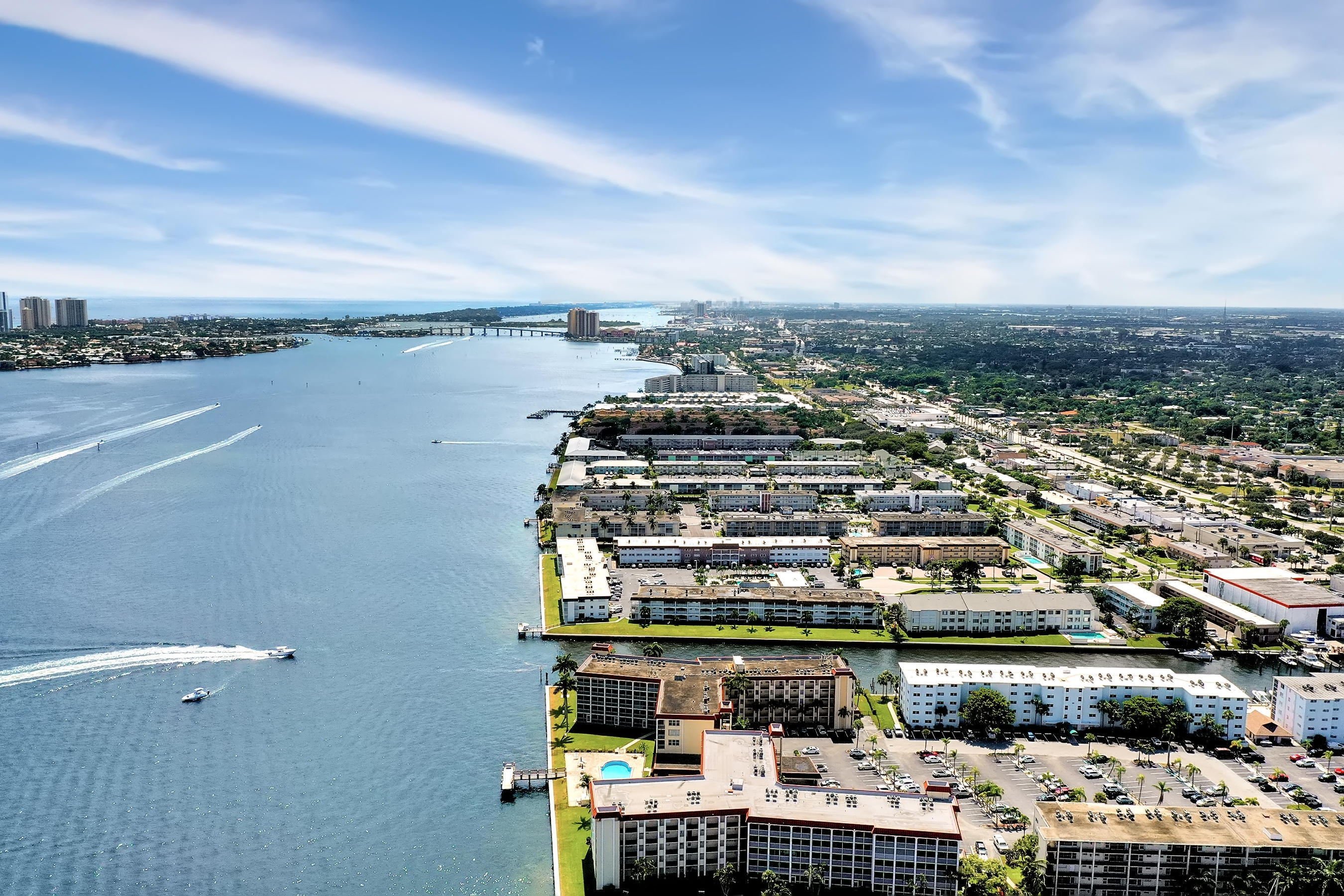 100 Paradise Harbour #408, North Palm Beach FL 33408