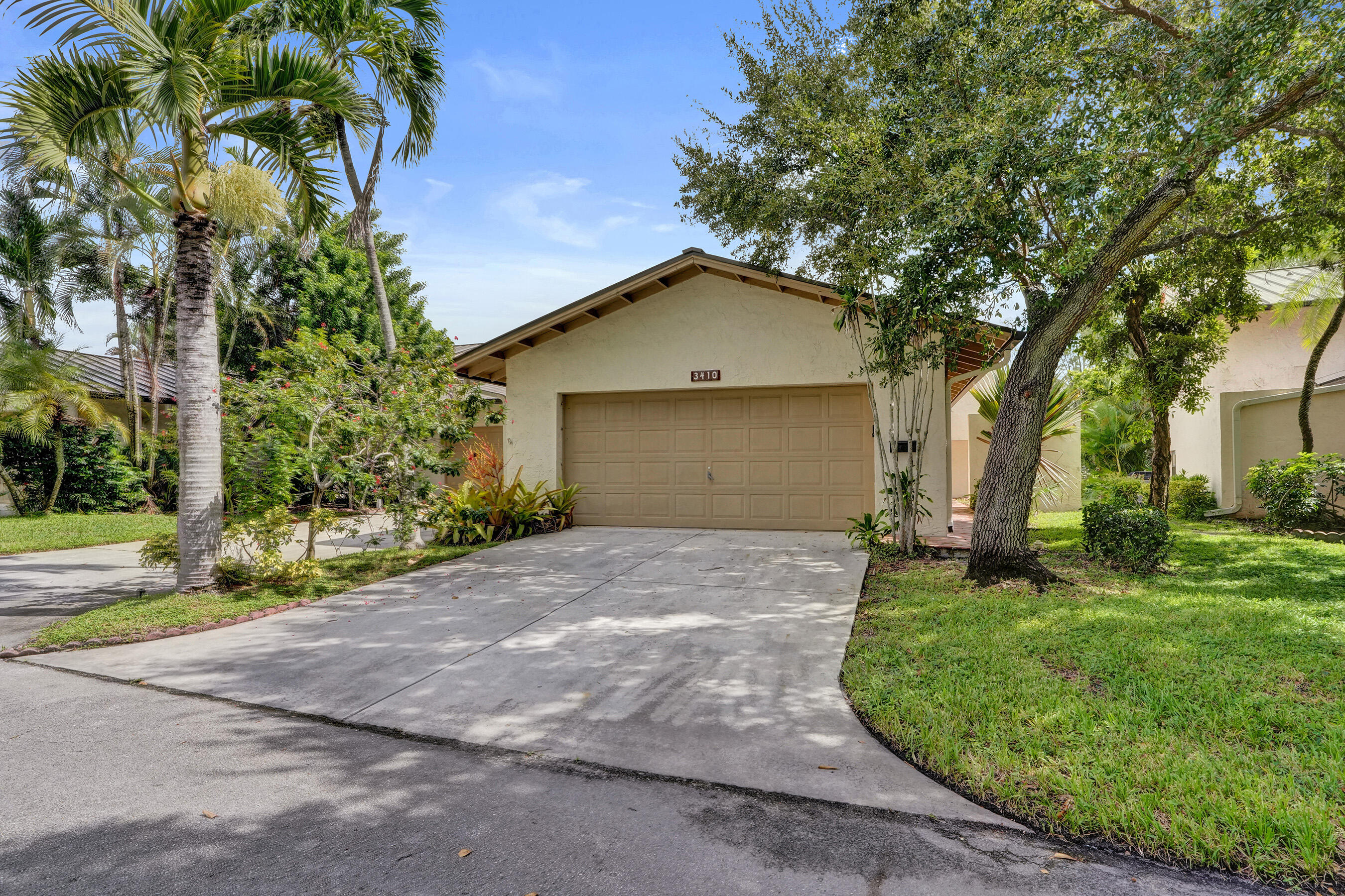 3410 Heather #3, Lauderhill FL 33319