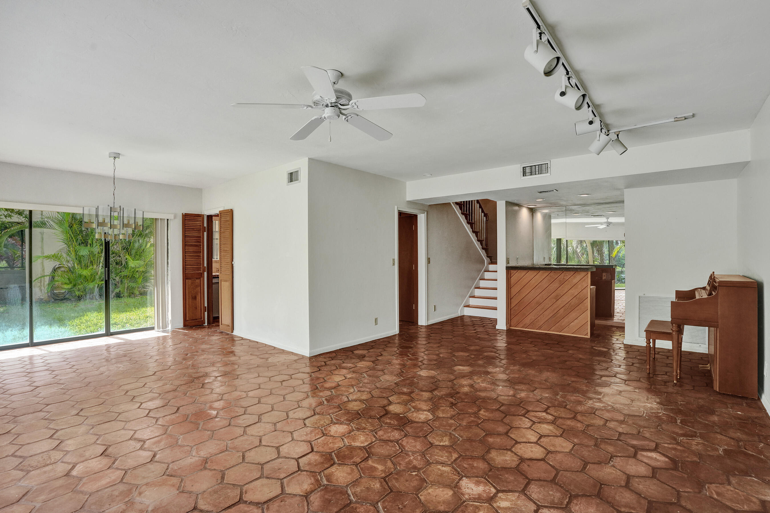3410 Heather #3, Lauderhill FL 33319