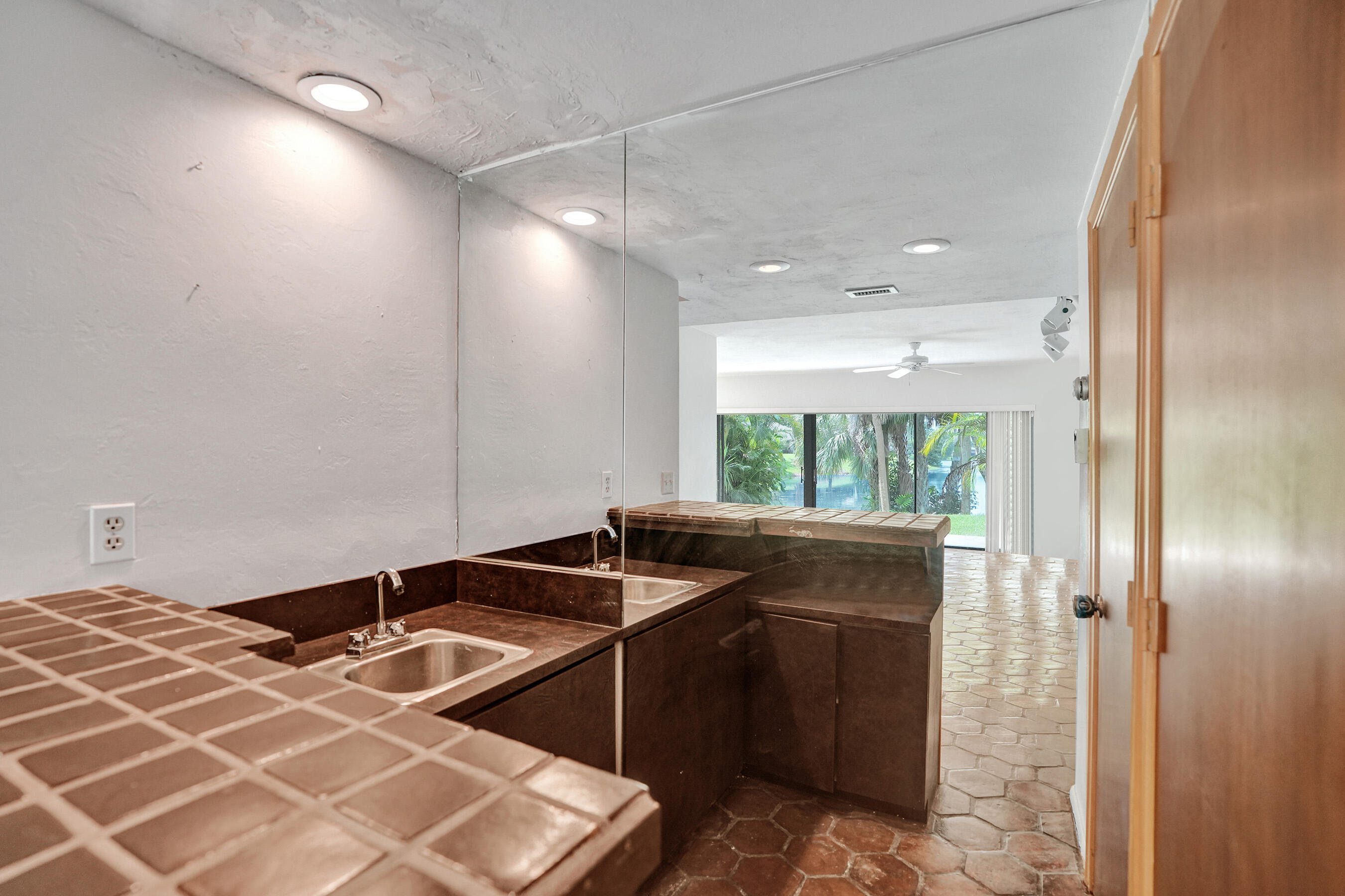 3410 Heather #3, Lauderhill FL 33319