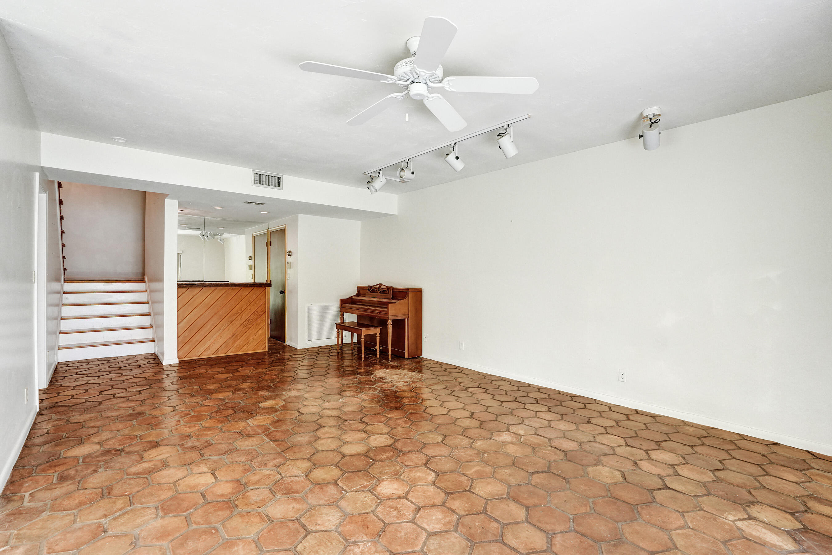 3410 Heather #3, Lauderhill FL 33319