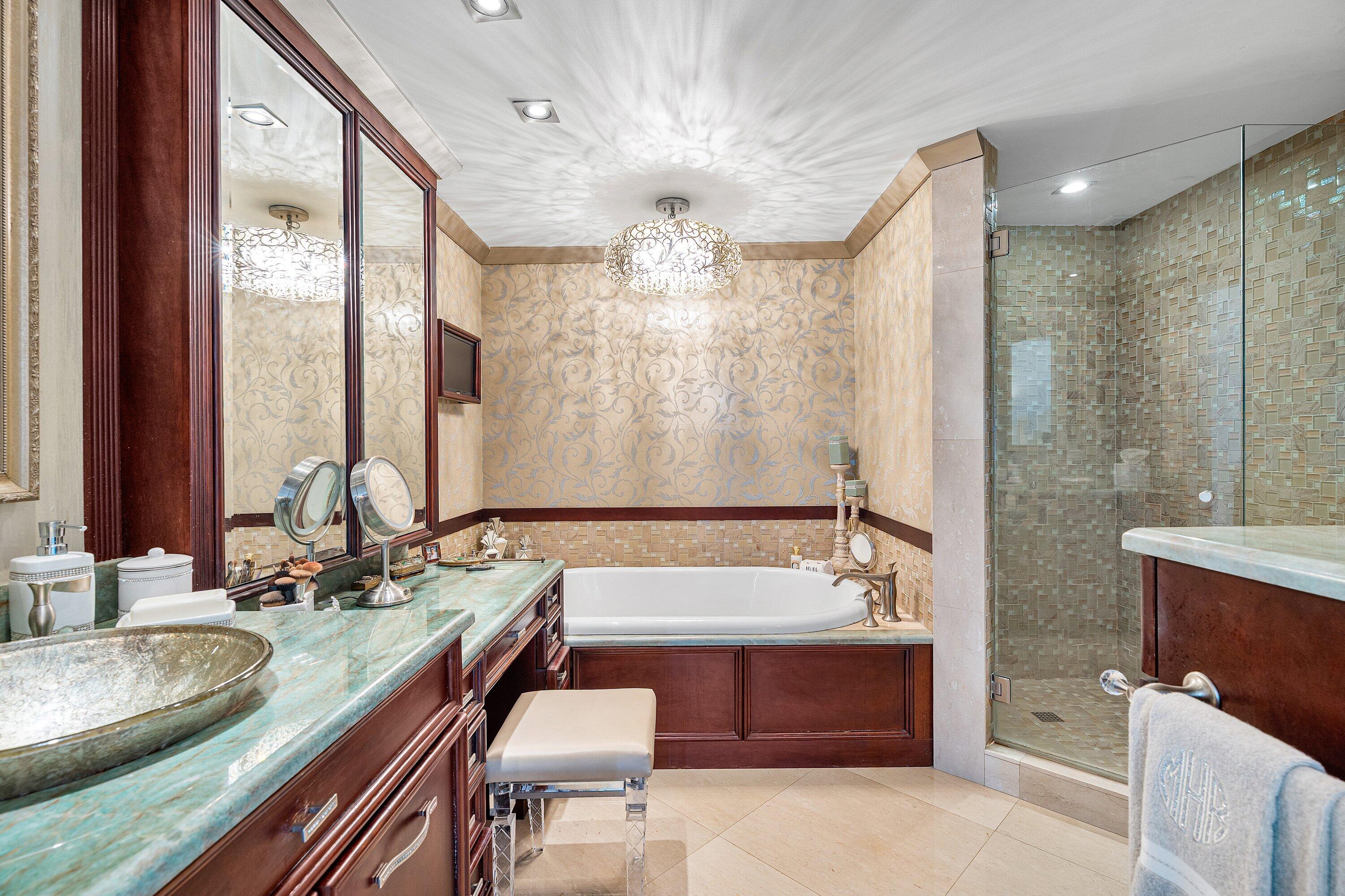 2100 N Ocean #19A, Fort Lauderdale FL 33305