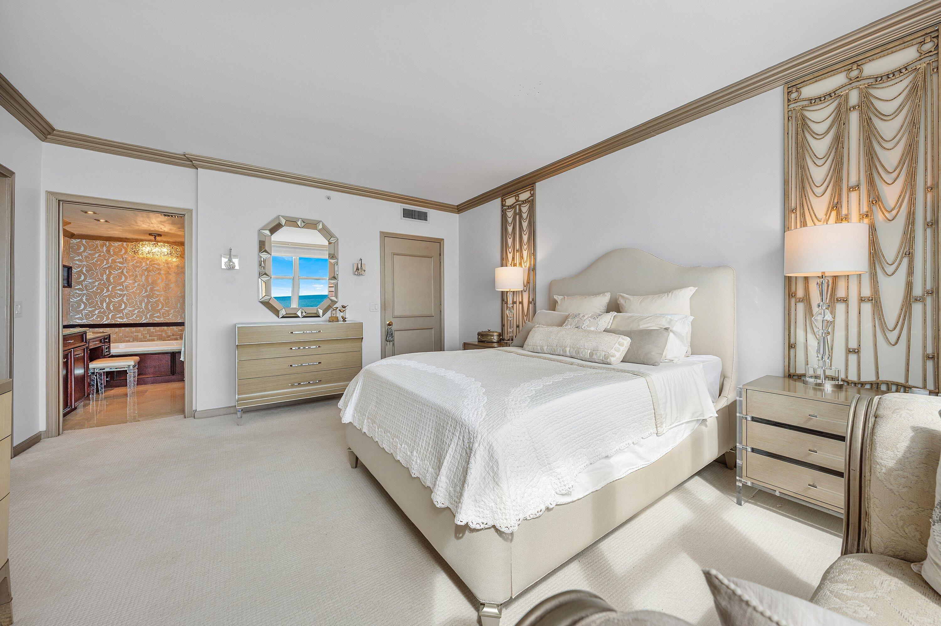 2100 N Ocean #19A, Fort Lauderdale FL 33305