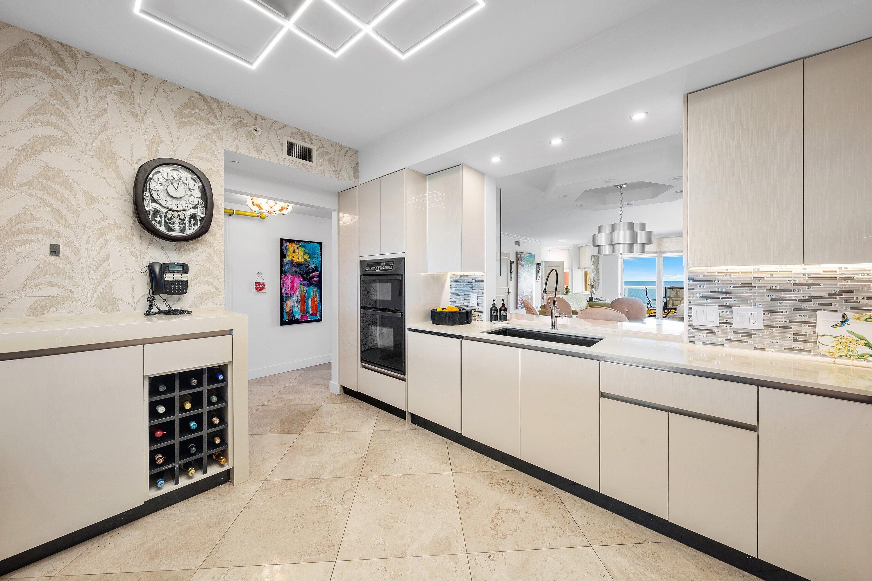 2100 N Ocean #19A, Fort Lauderdale FL 33305