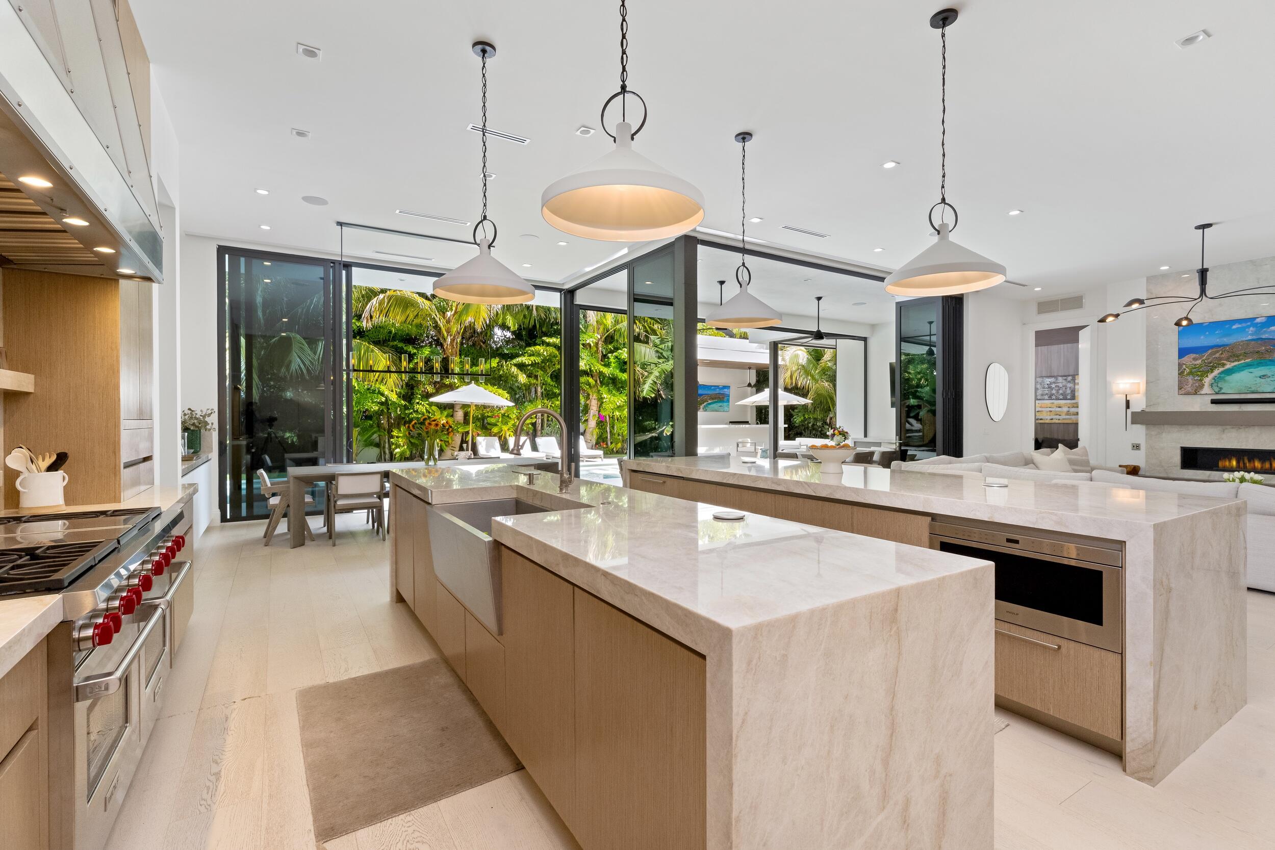 735 W Fern, Boca Raton FL 33432