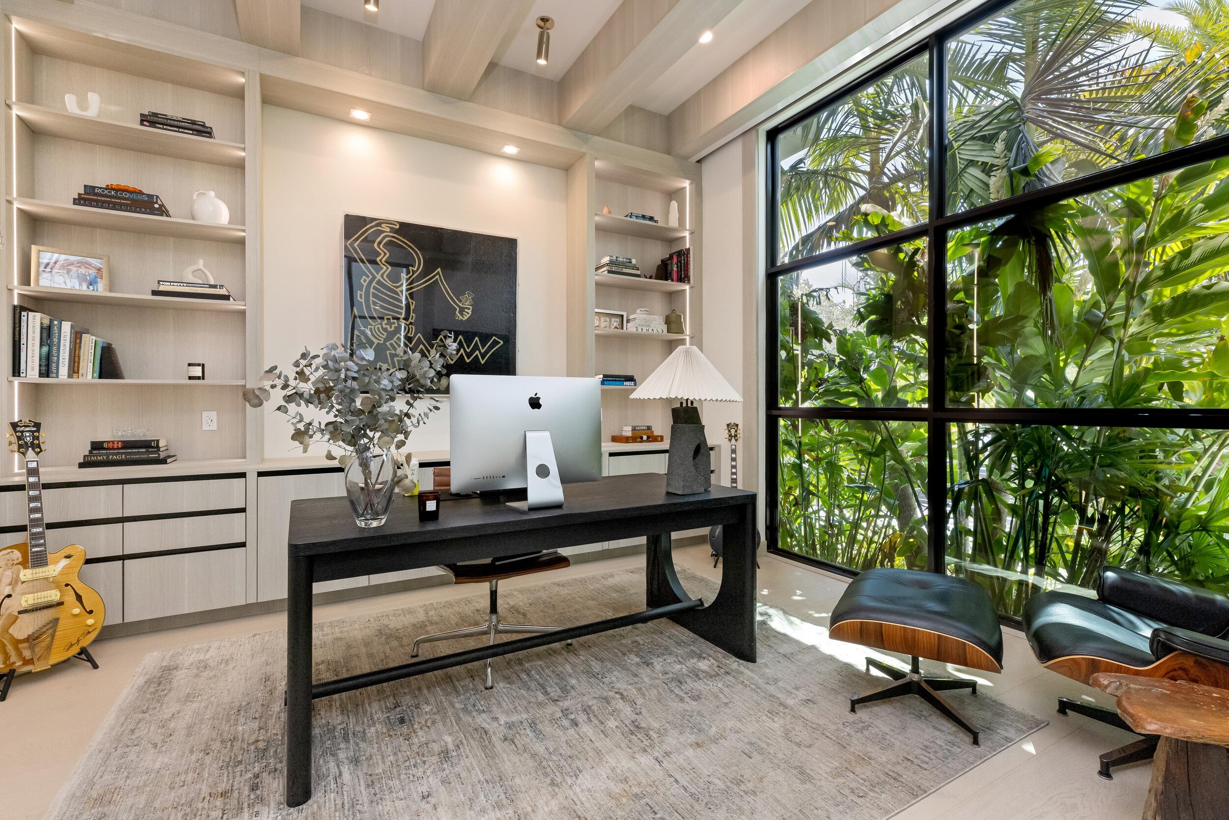 735 W Fern, Boca Raton FL 33432