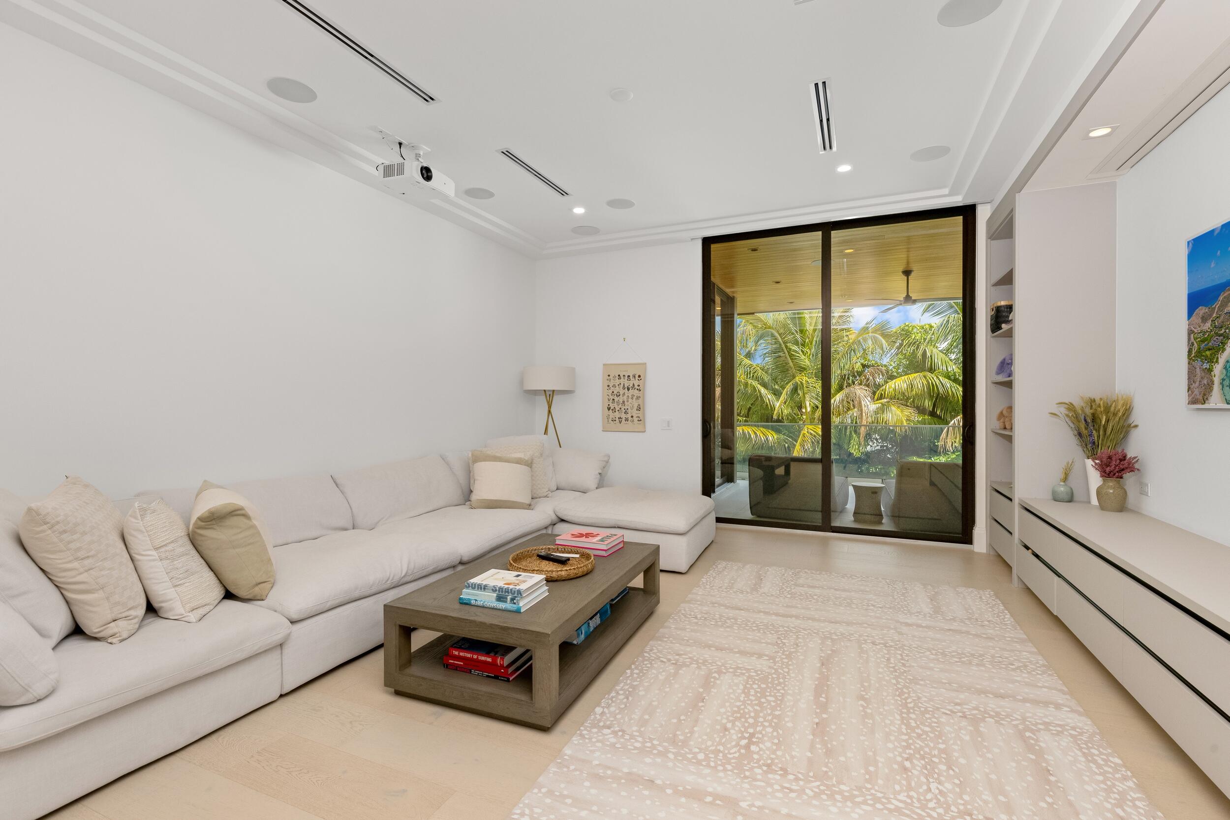 735 W Fern, Boca Raton FL 33432