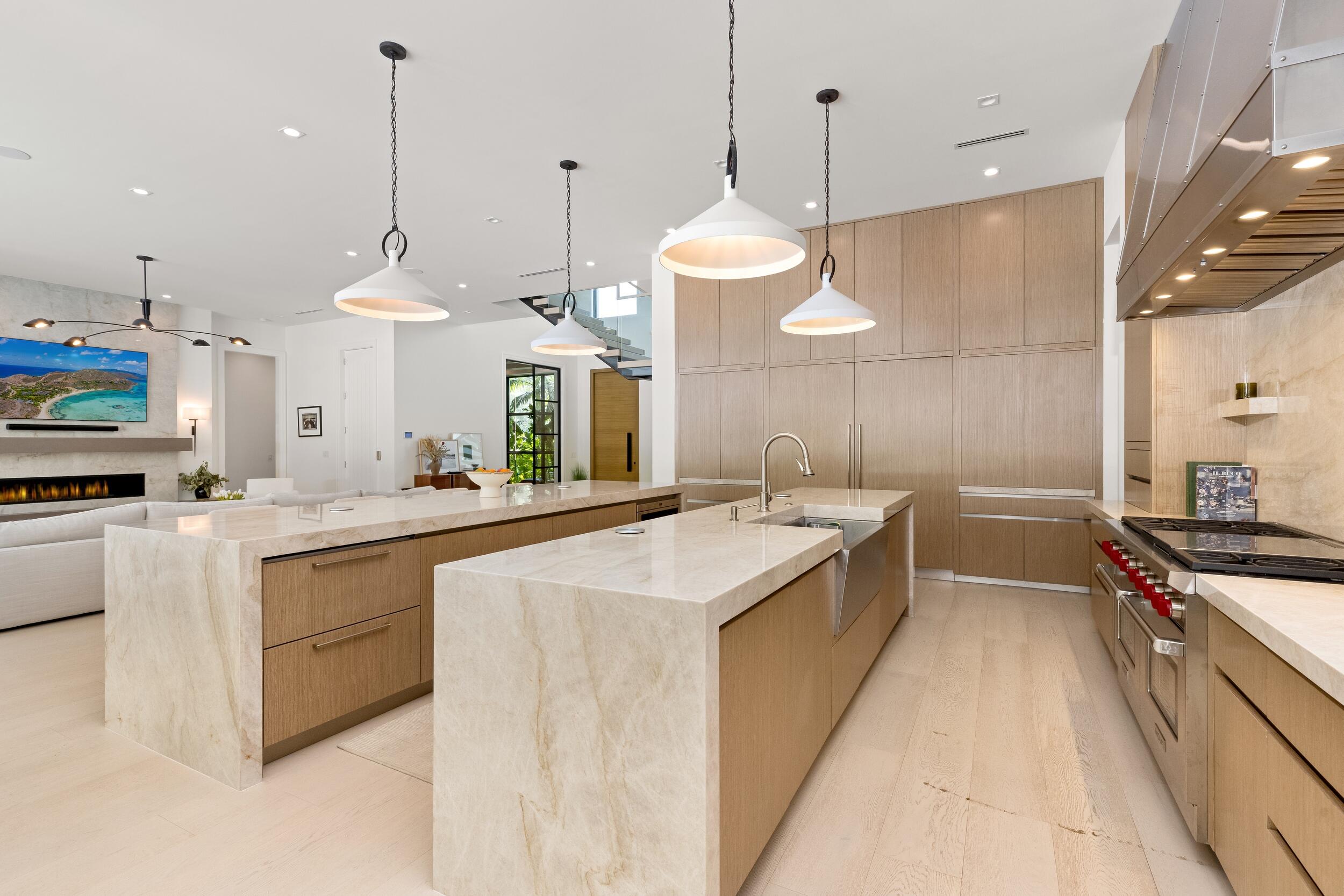 735 W Fern, Boca Raton FL 33432