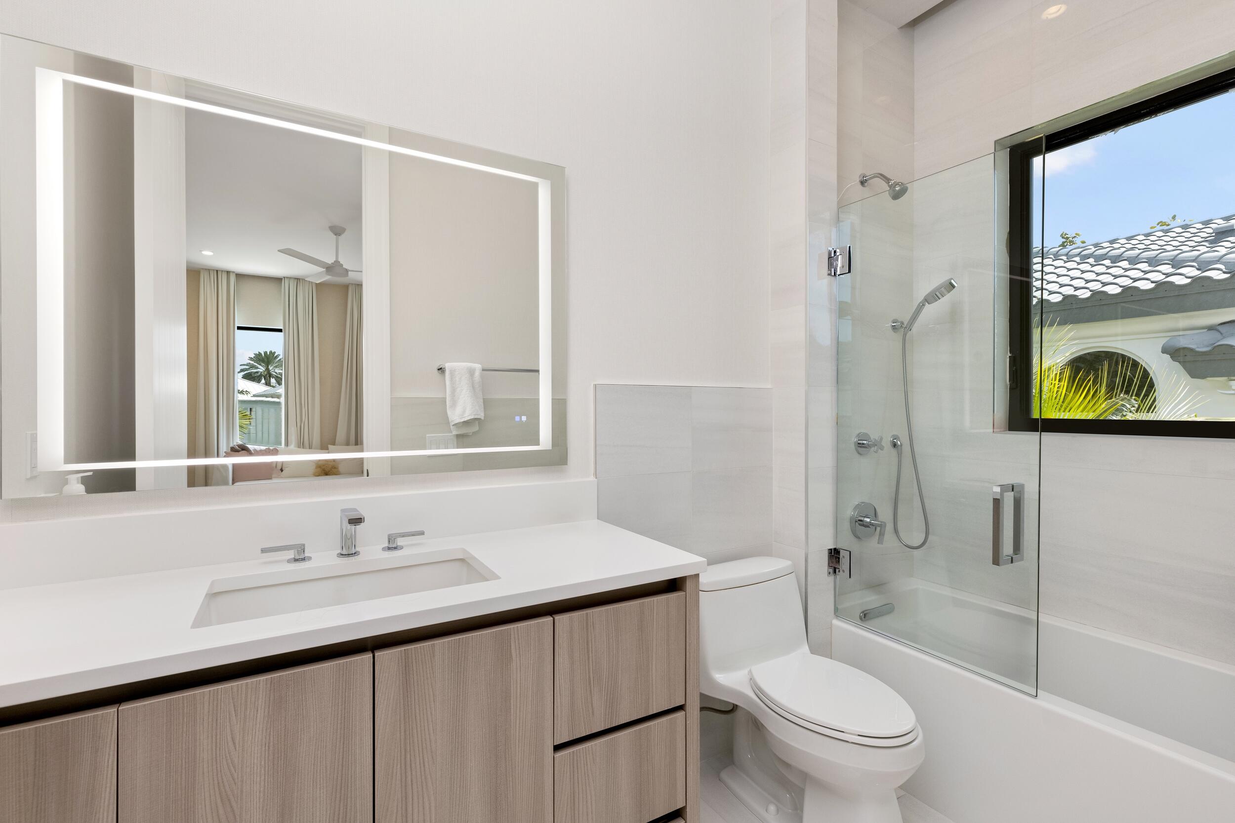 735 W Fern, Boca Raton FL 33432