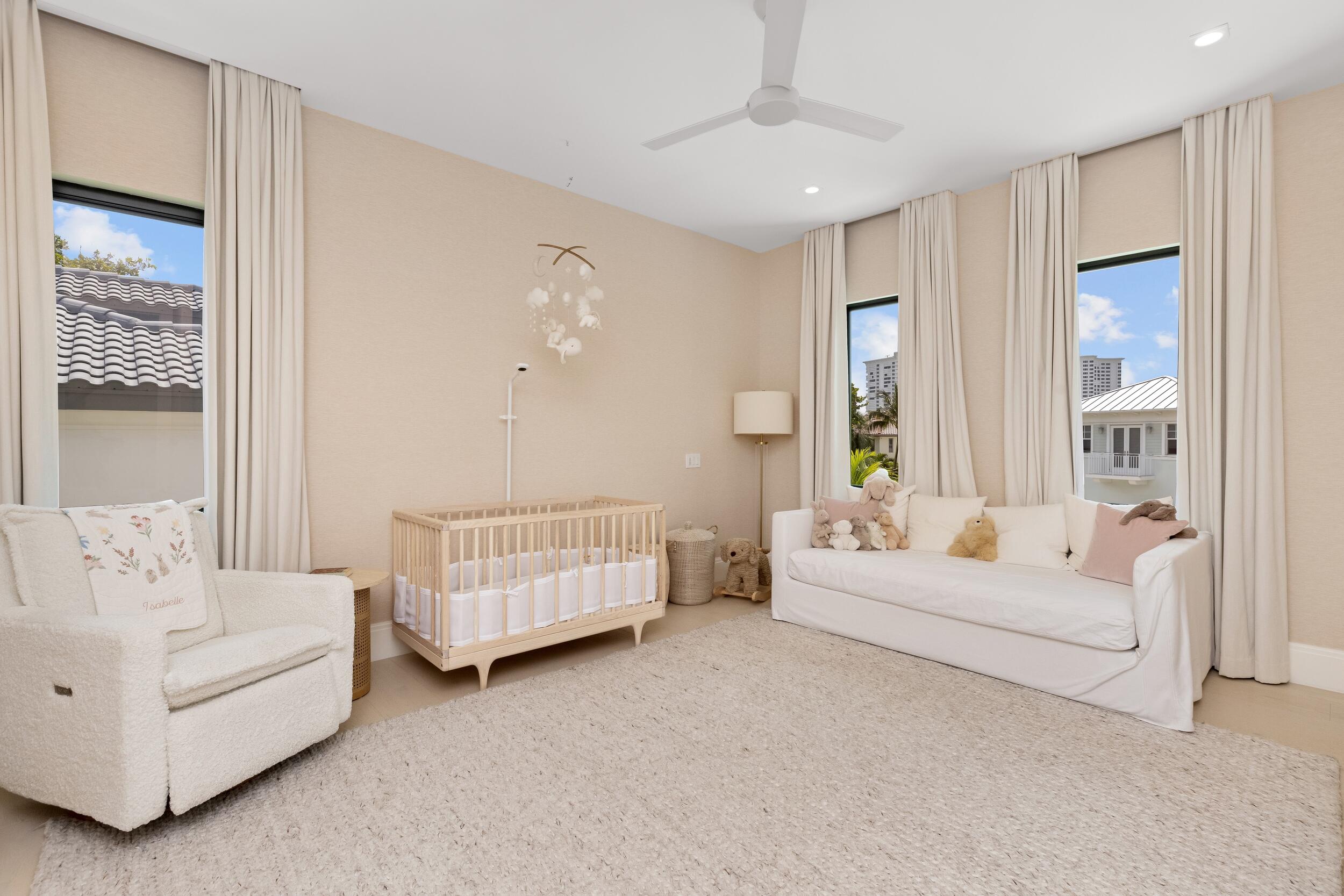 735 W Fern, Boca Raton FL 33432