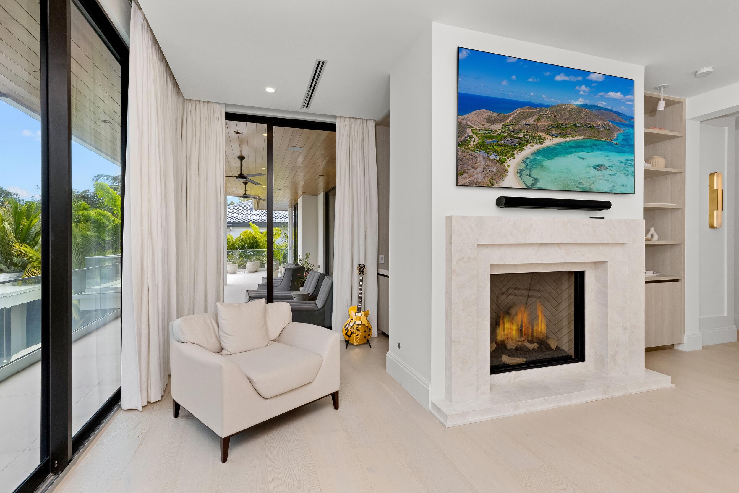 735 W Fern, Boca Raton FL 33432