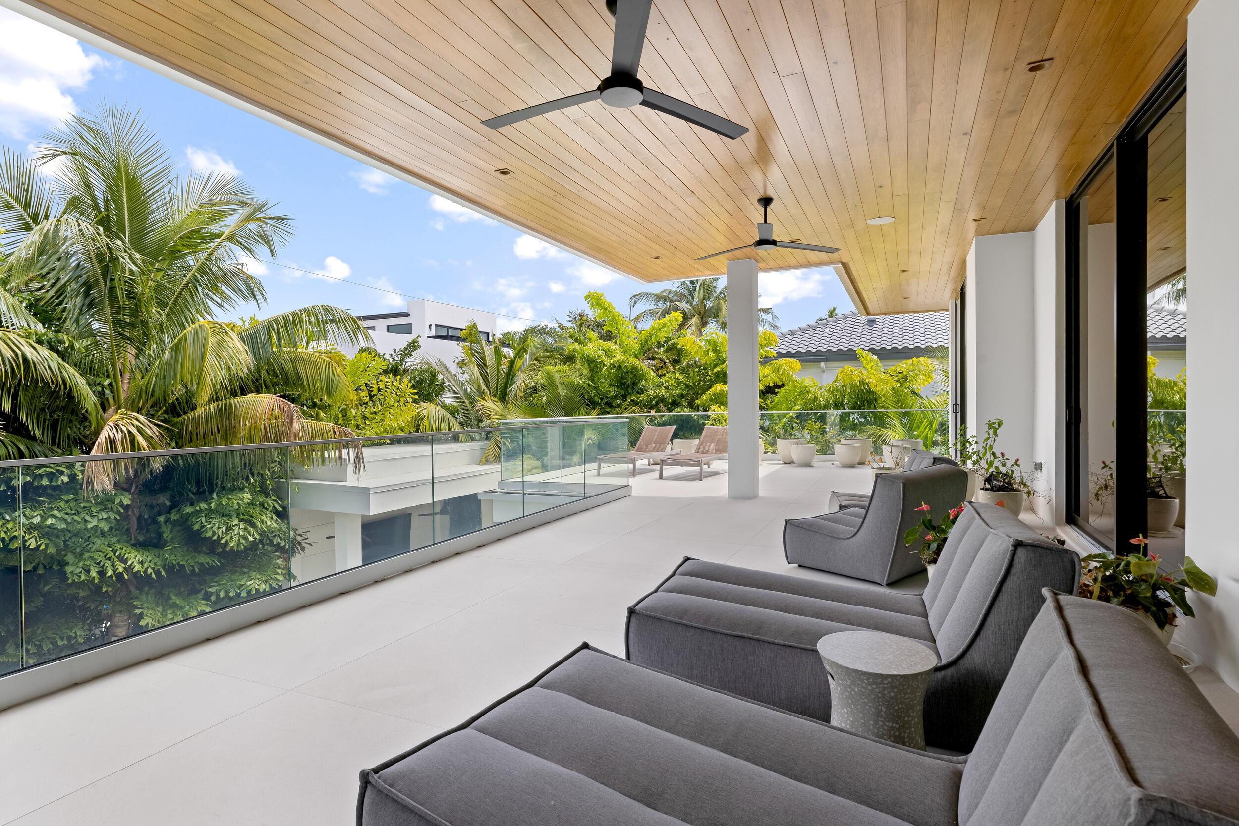 735 W Fern, Boca Raton FL 33432