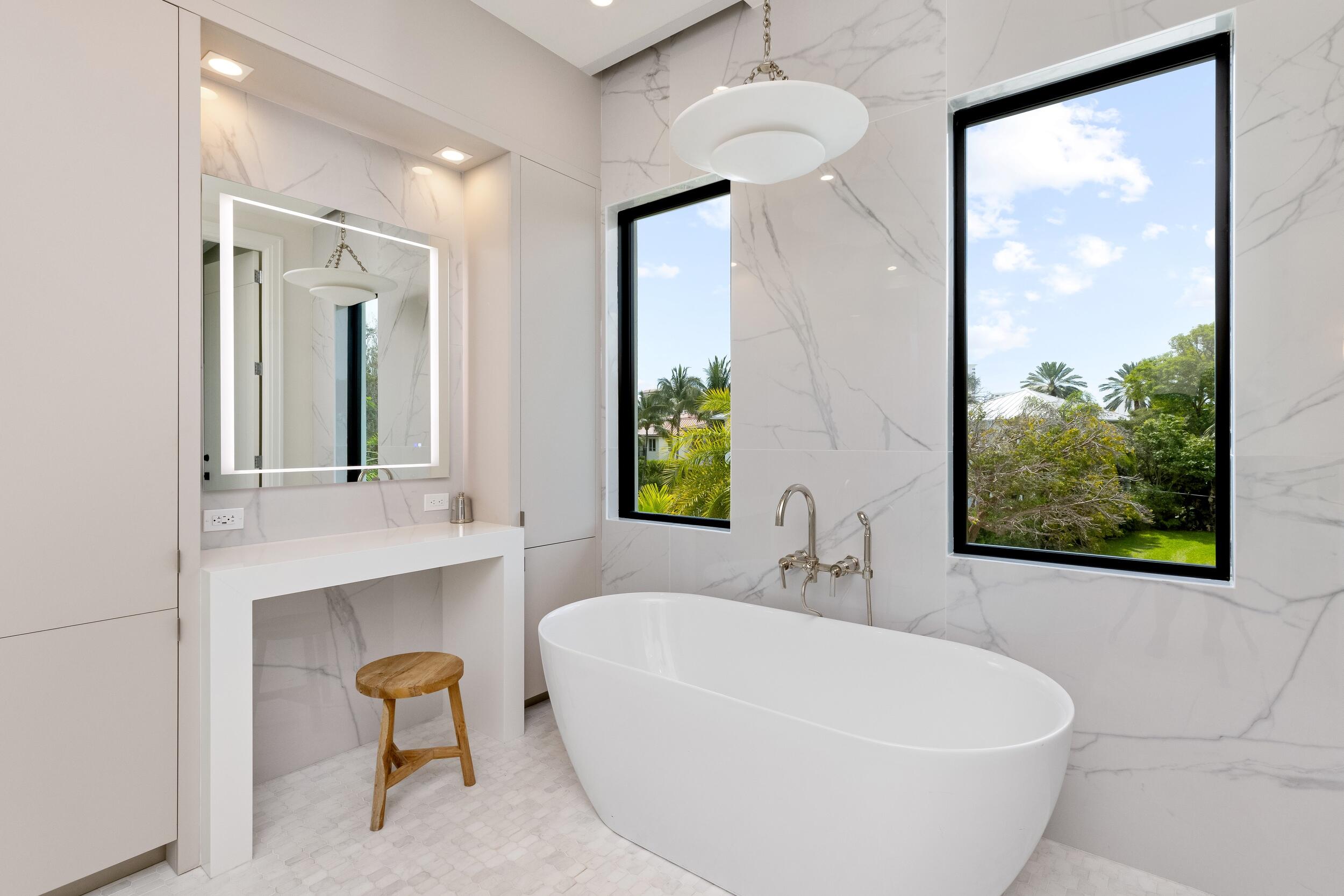 735 W Fern, Boca Raton FL 33432