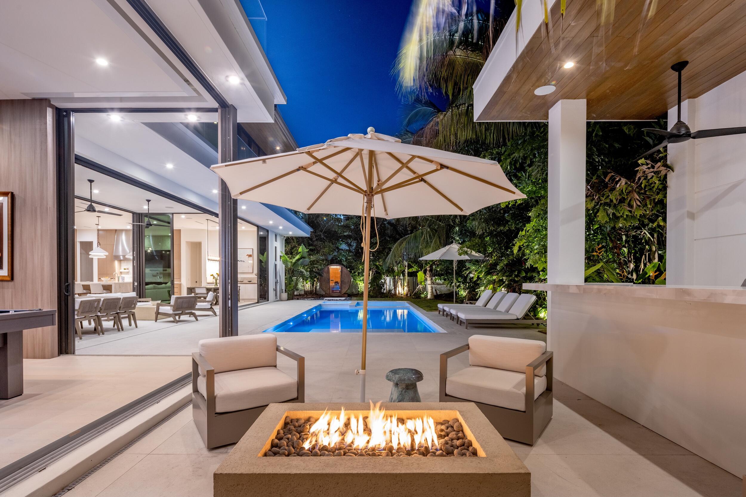 735 W Fern, Boca Raton FL 33432
