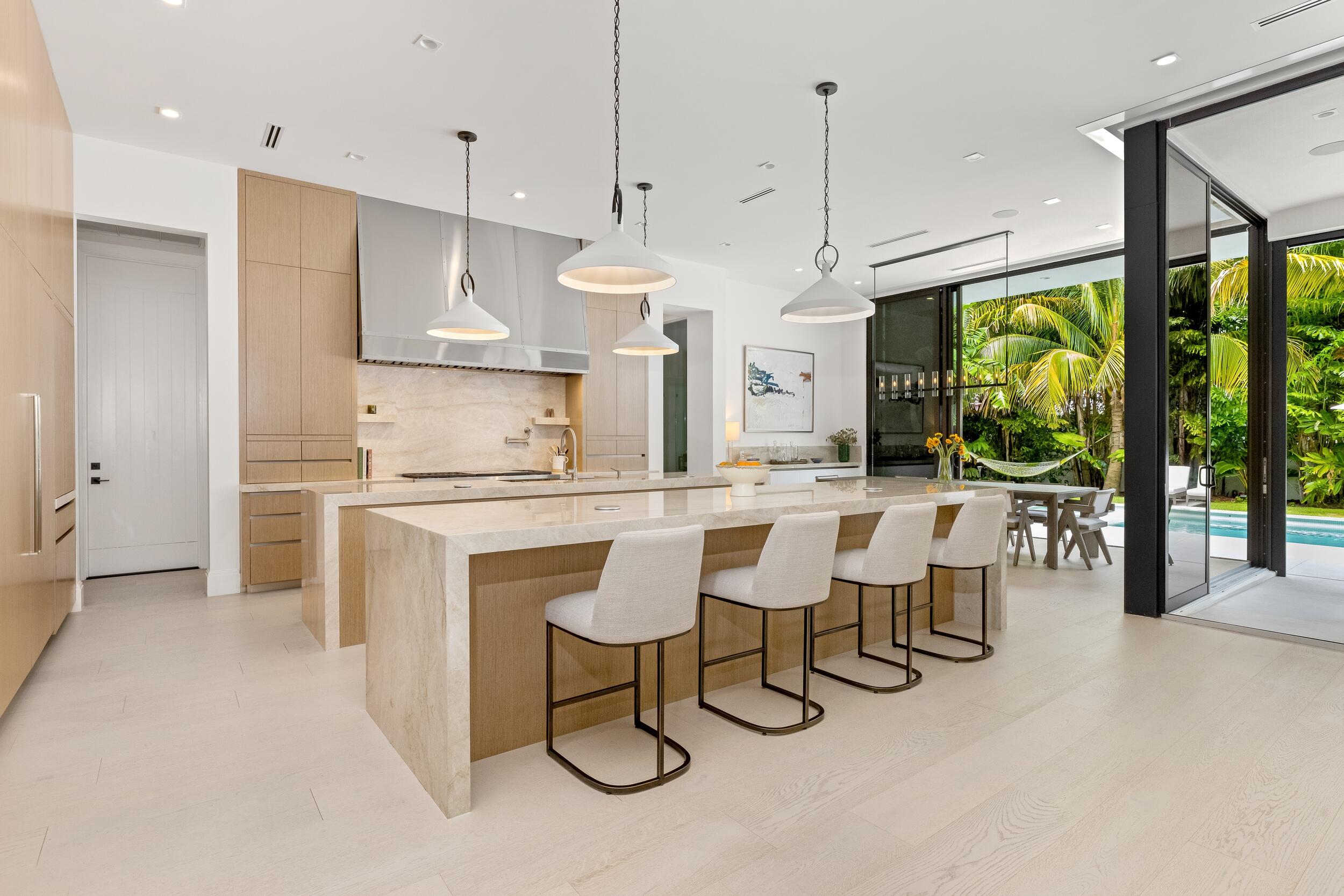 735 W Fern, Boca Raton FL 33432