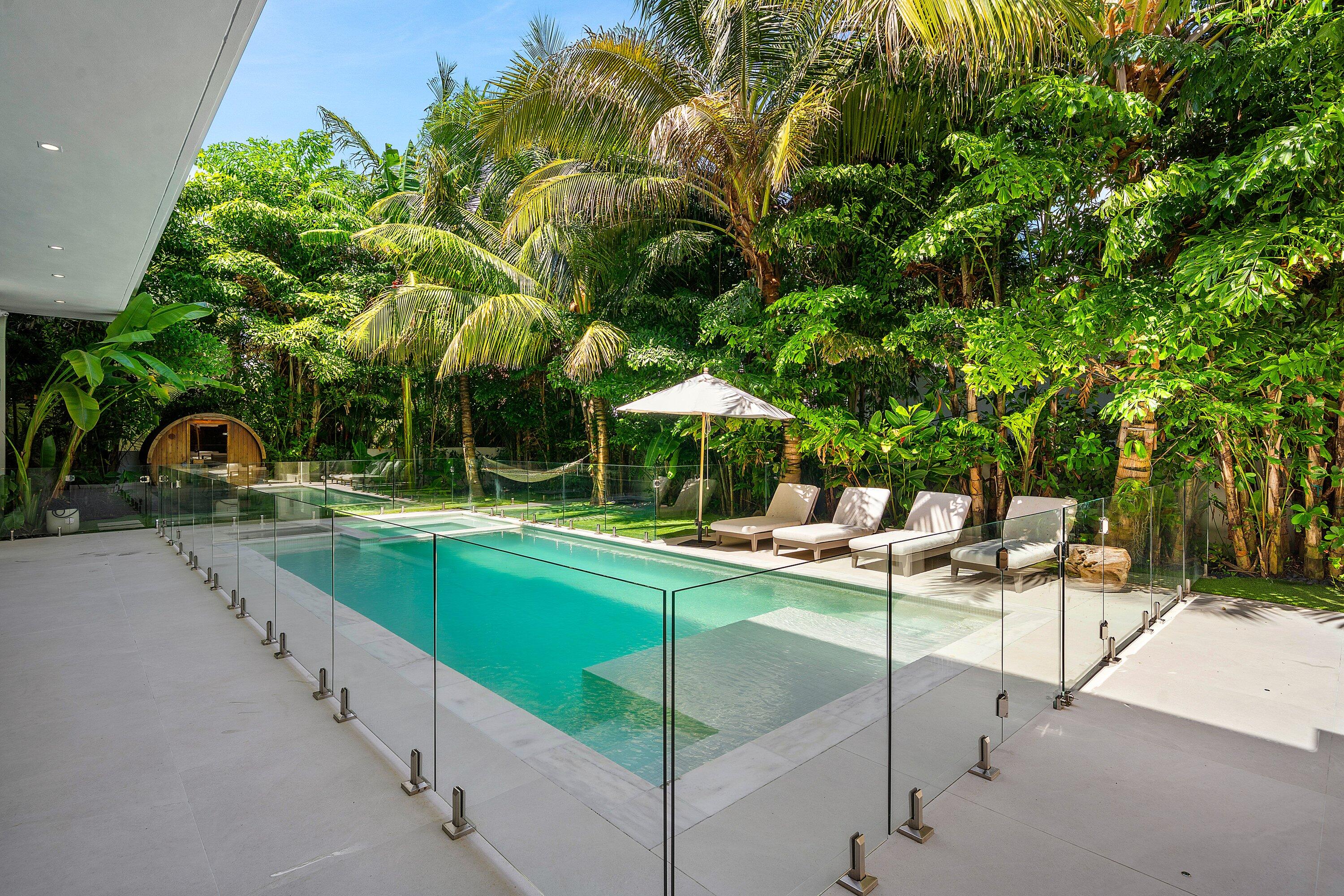 735 W Fern, Boca Raton FL 33432
