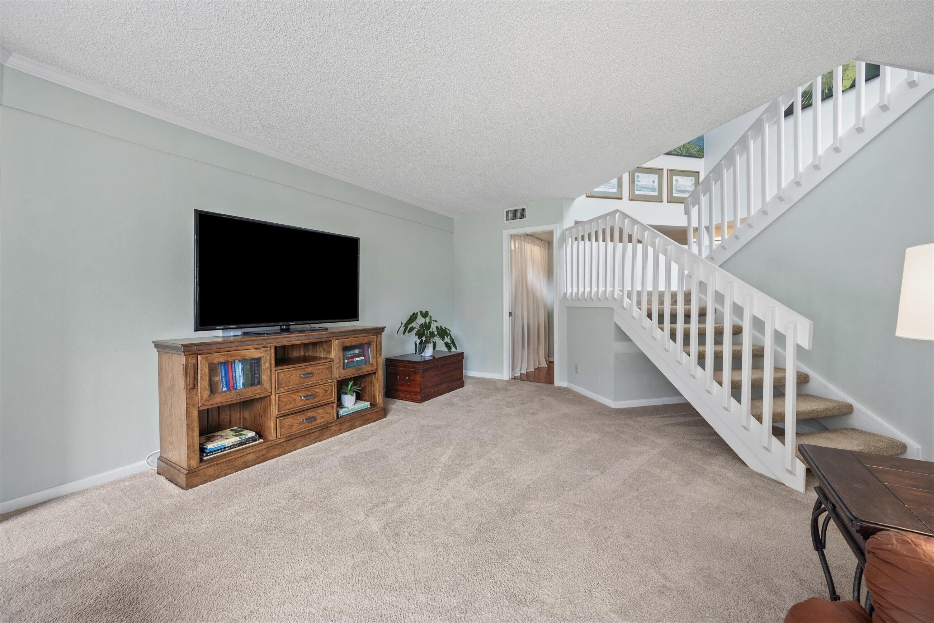 24 Uno Lago, Juno Beach FL 33408