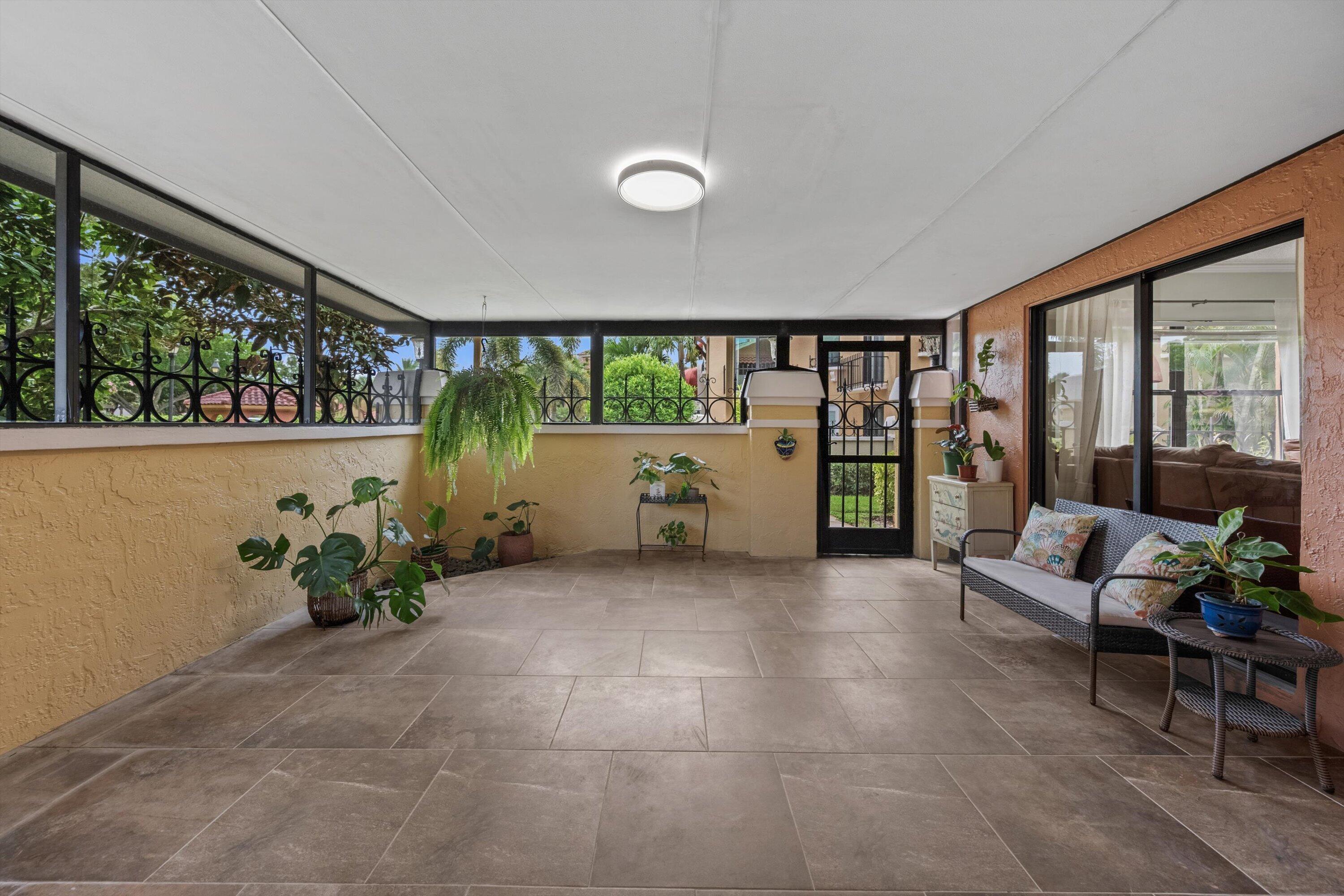 24 Uno Lago, Juno Beach FL 33408