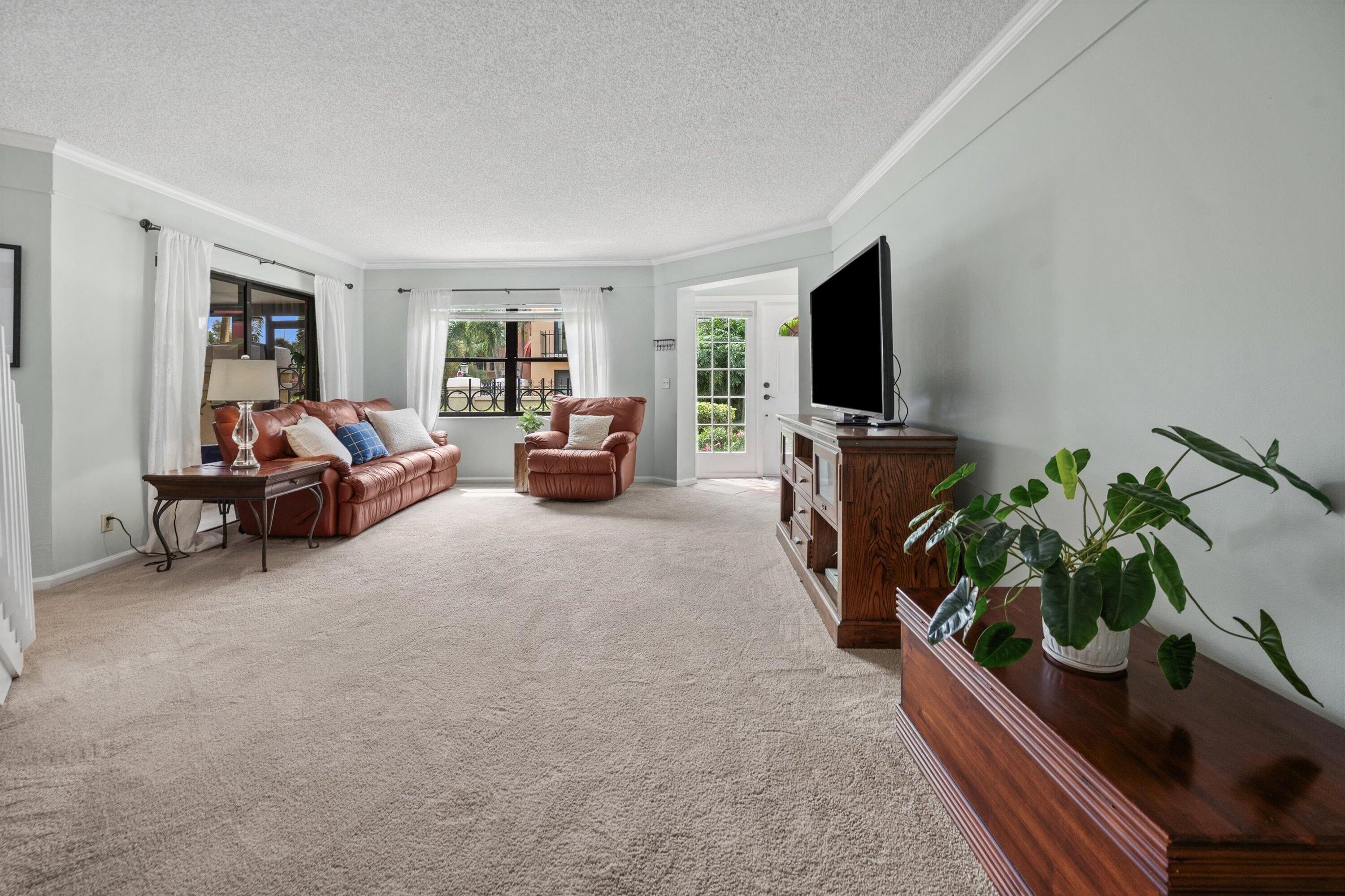 24 Uno Lago, Juno Beach FL 33408