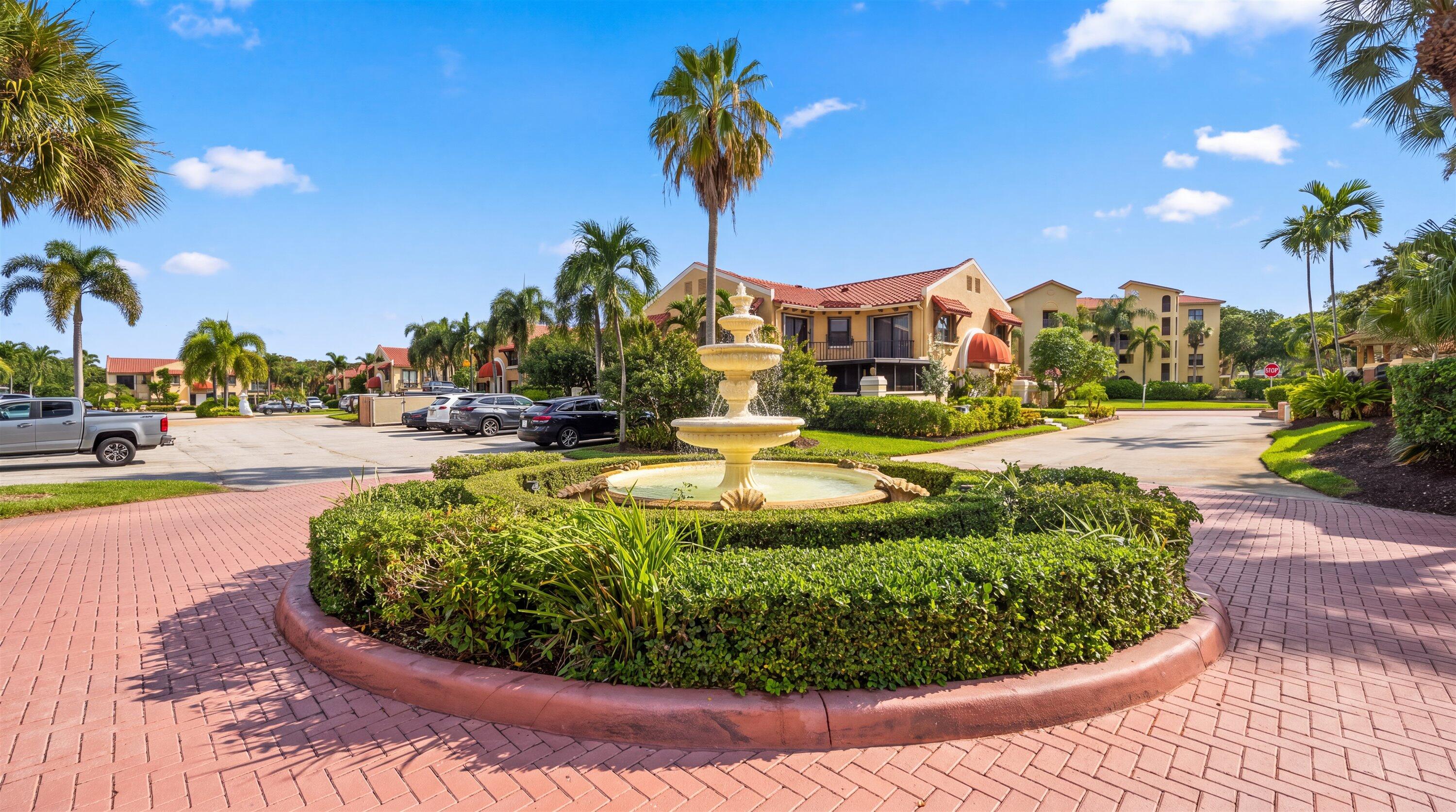 24 Uno Lago, Juno Beach FL 33408