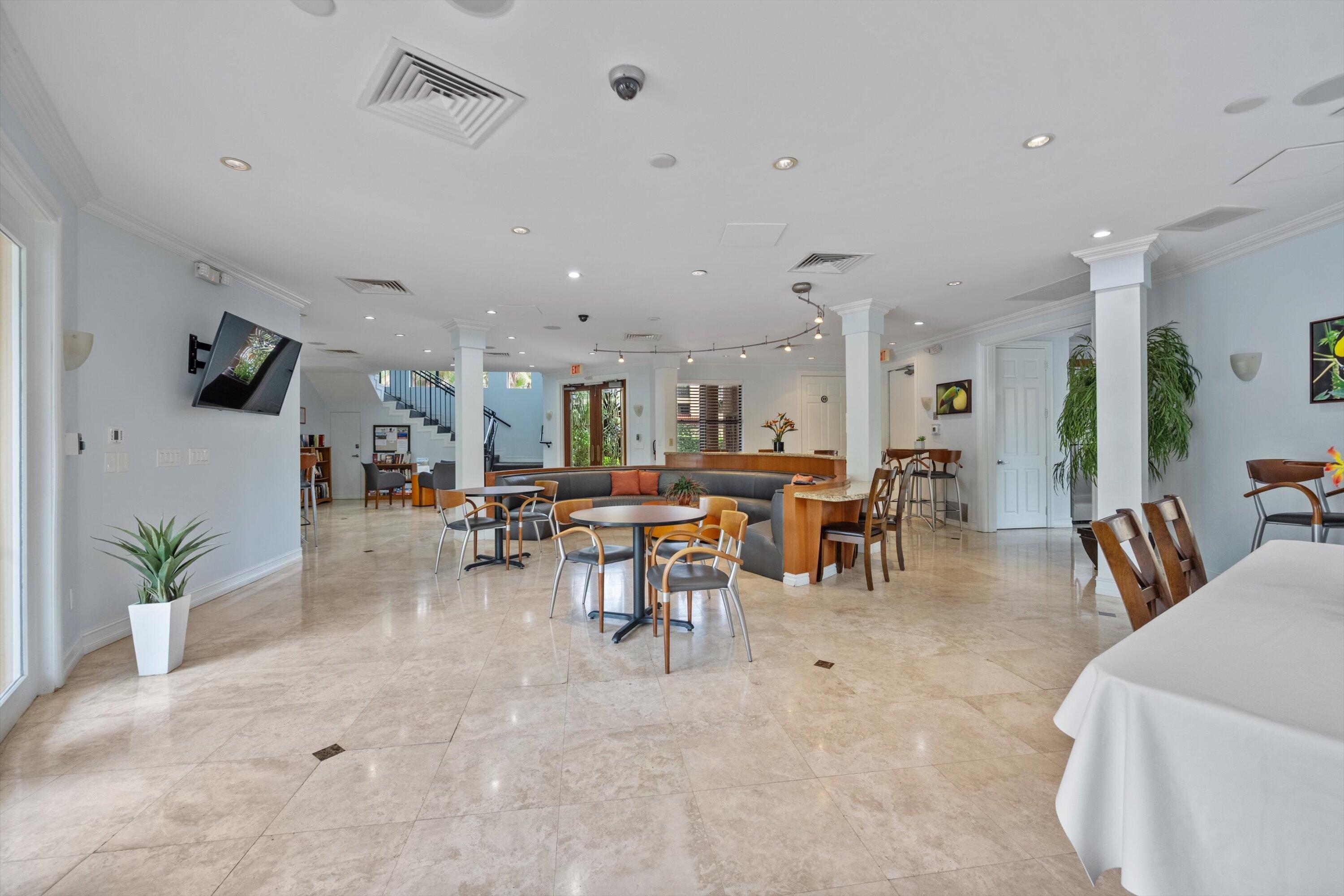 24 Uno Lago, Juno Beach FL 33408