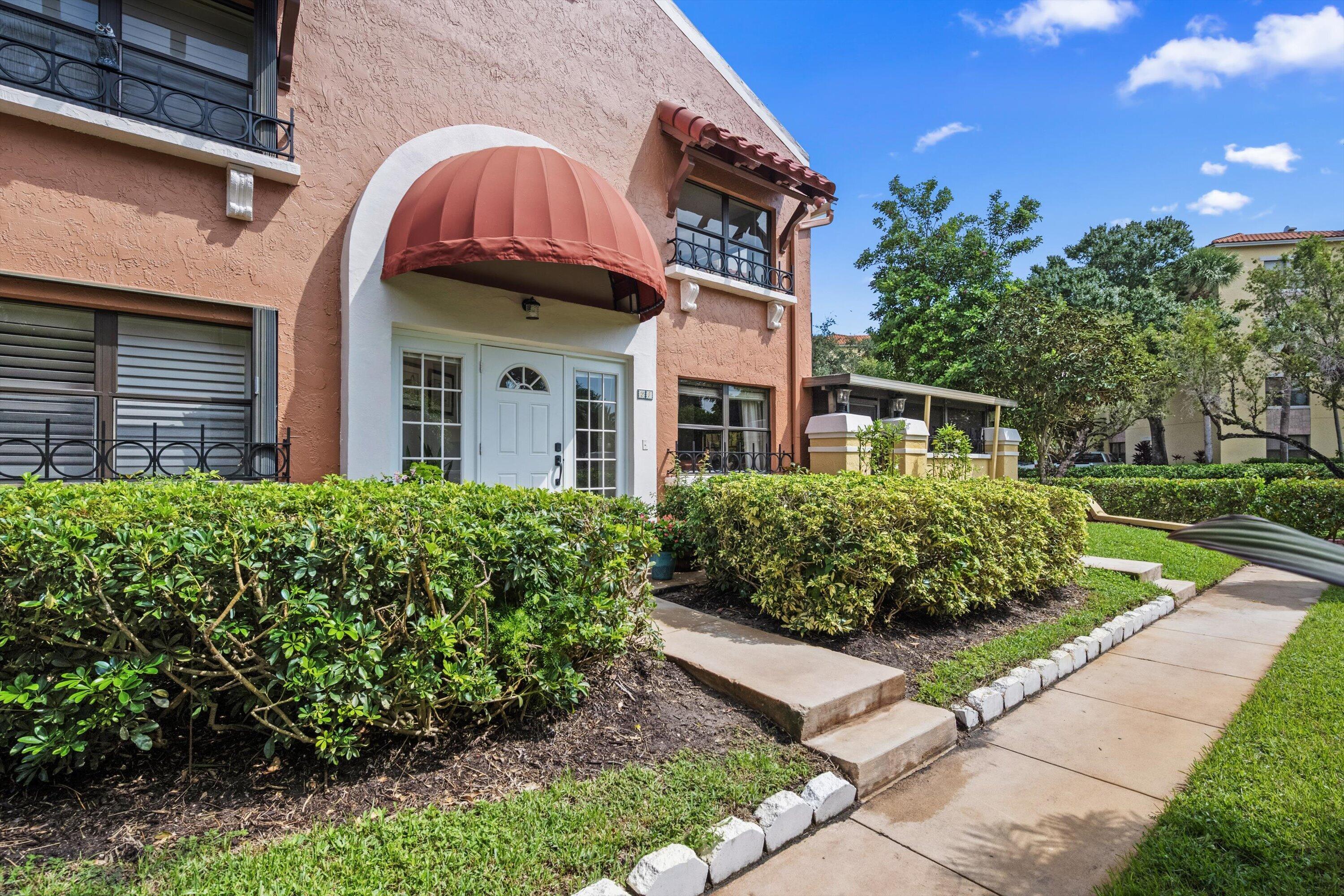 24 Uno Lago, Juno Beach FL 33408