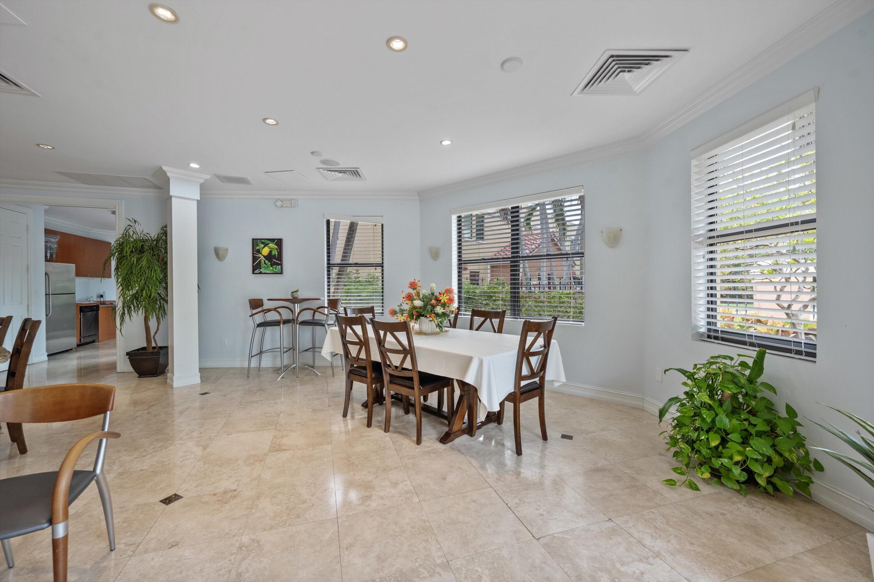 24 Uno Lago, Juno Beach FL 33408