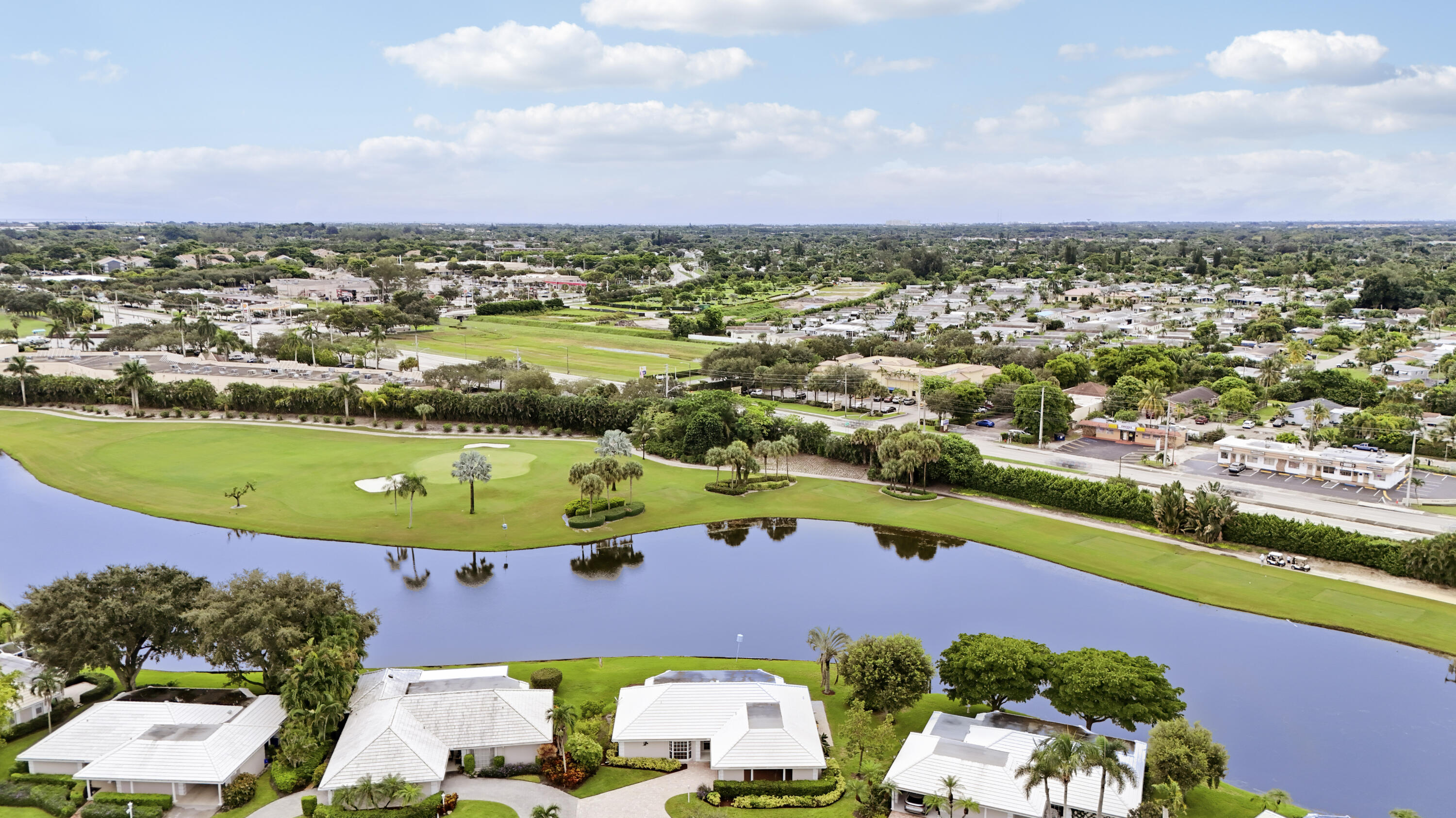 442 FRENCH ROYALE, Atlantis FL 33462
