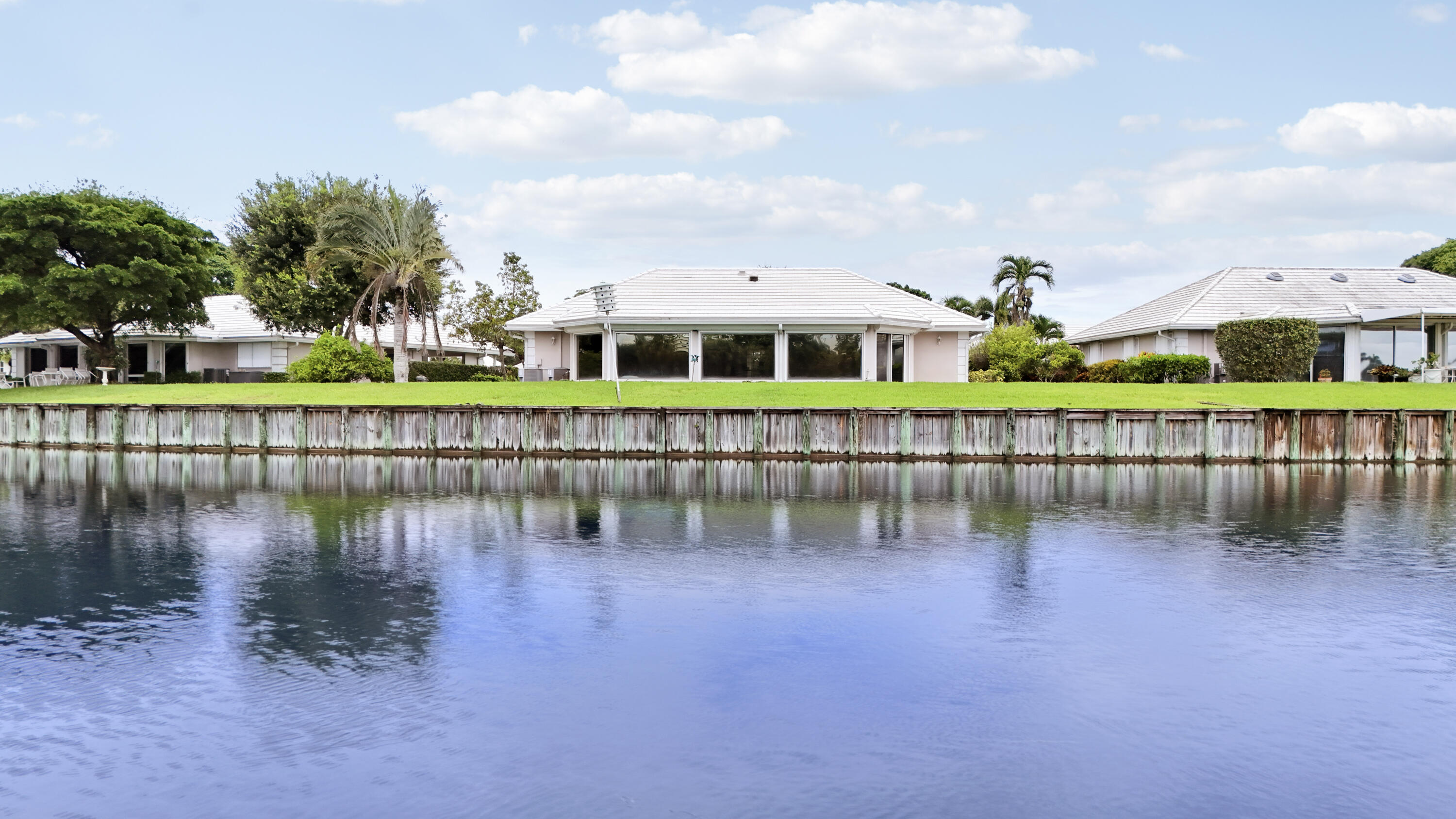 442 FRENCH ROYALE, Atlantis FL 33462