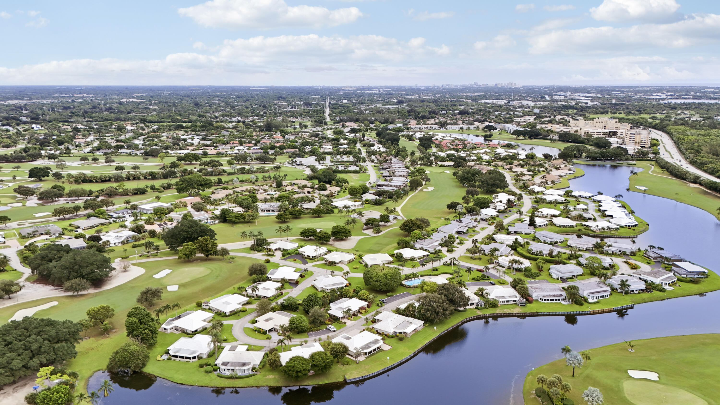442 FRENCH ROYALE, Atlantis FL 33462